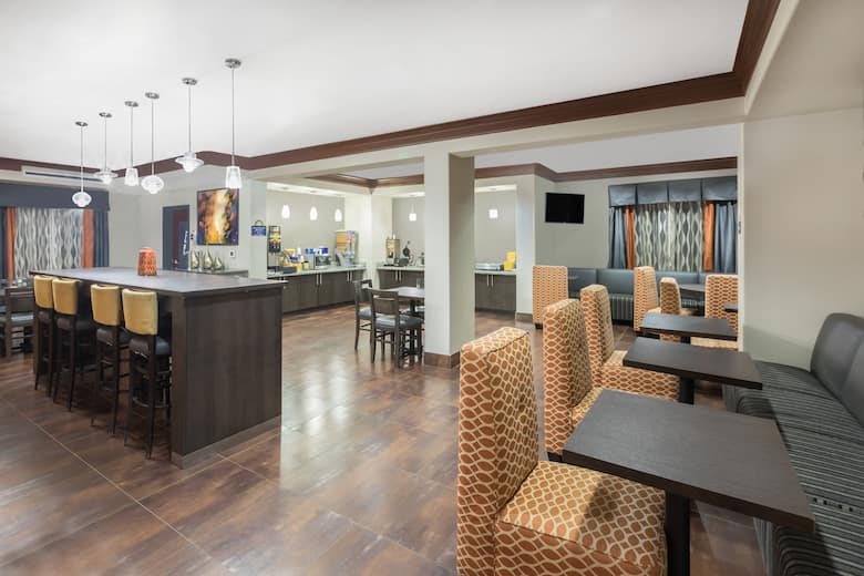 Days Inn Dilley hotel lobby in Dilley, Texas