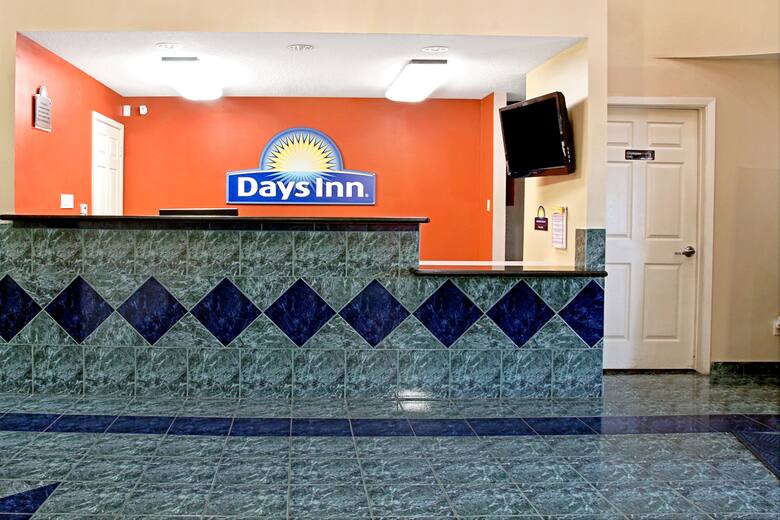 Days Inn El Campo Tx Hotels 77437 Days Inn El Campo Tx Hotel Lobby In Texas