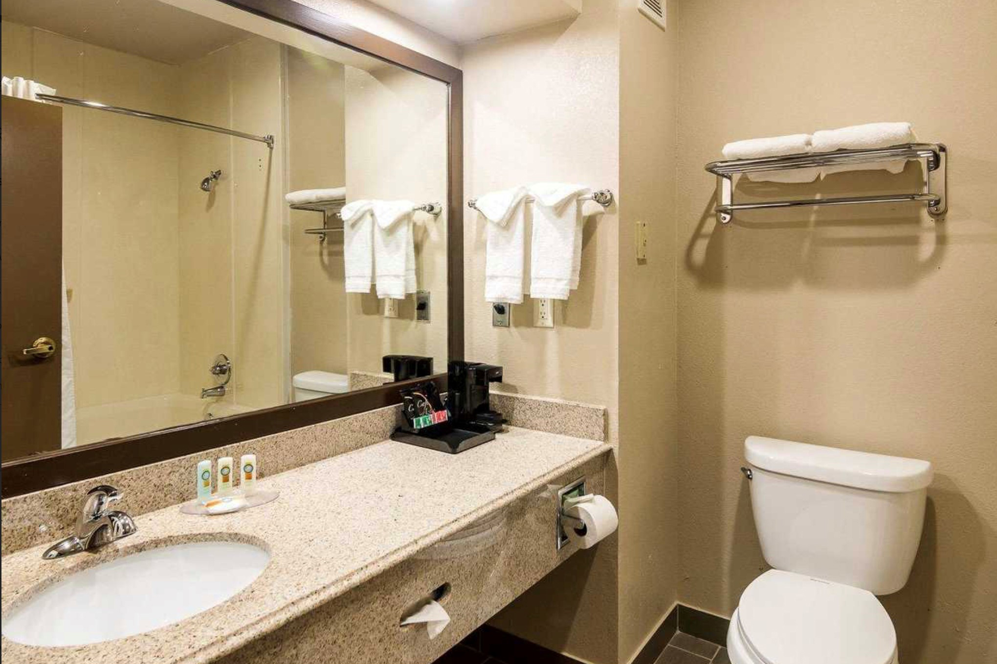 Guest room bath at the Days Inn by Wyndham Fort Worth North / Fossil Creek in Fort Worth, Texas