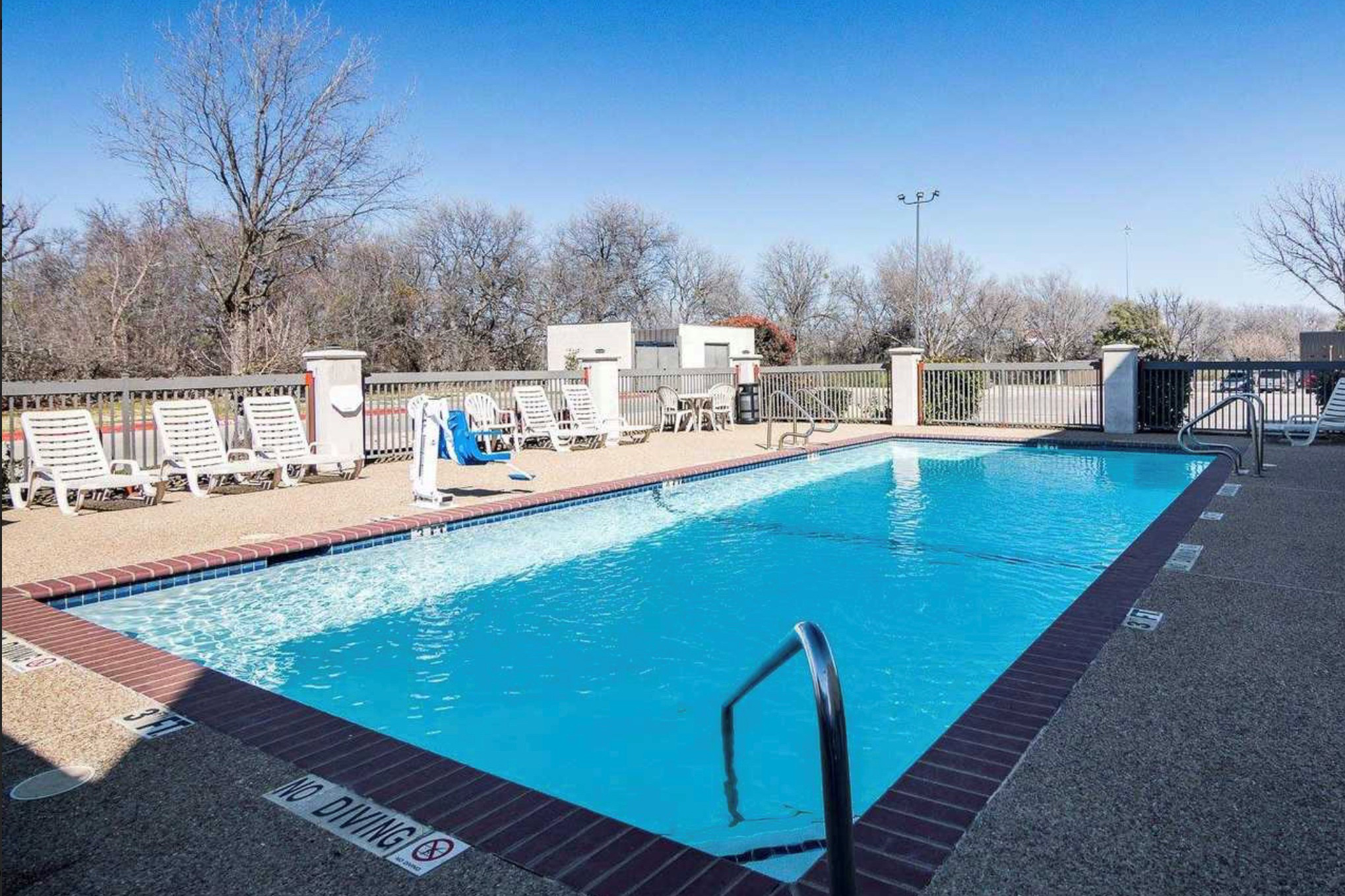 Days Inn By Wyndham Fort Worth North Fossil Creek Fort Worth