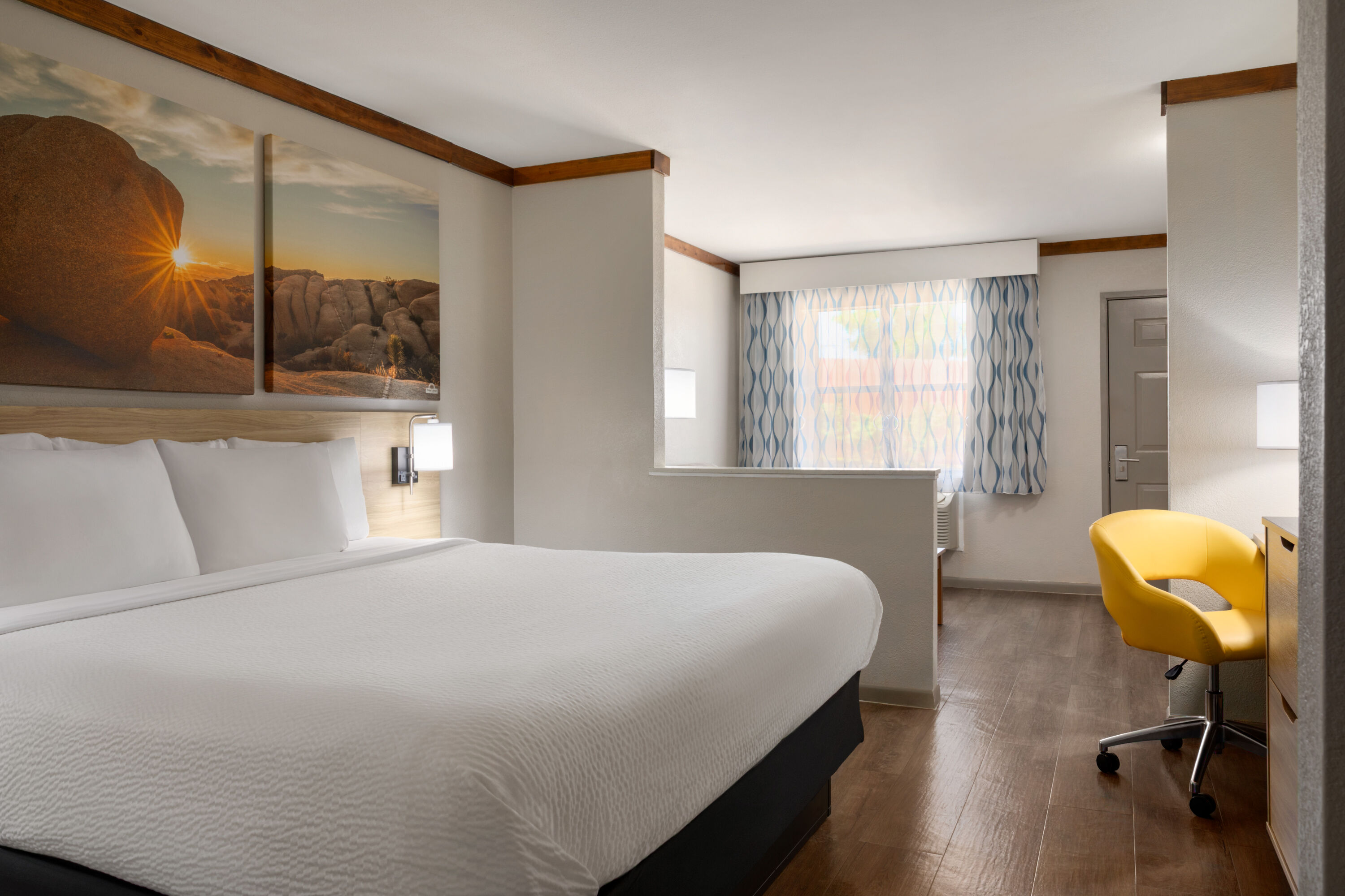 Days Inn by Wyndham Suites Fredericksburg hot tub suite in Fredericksburg, Texas