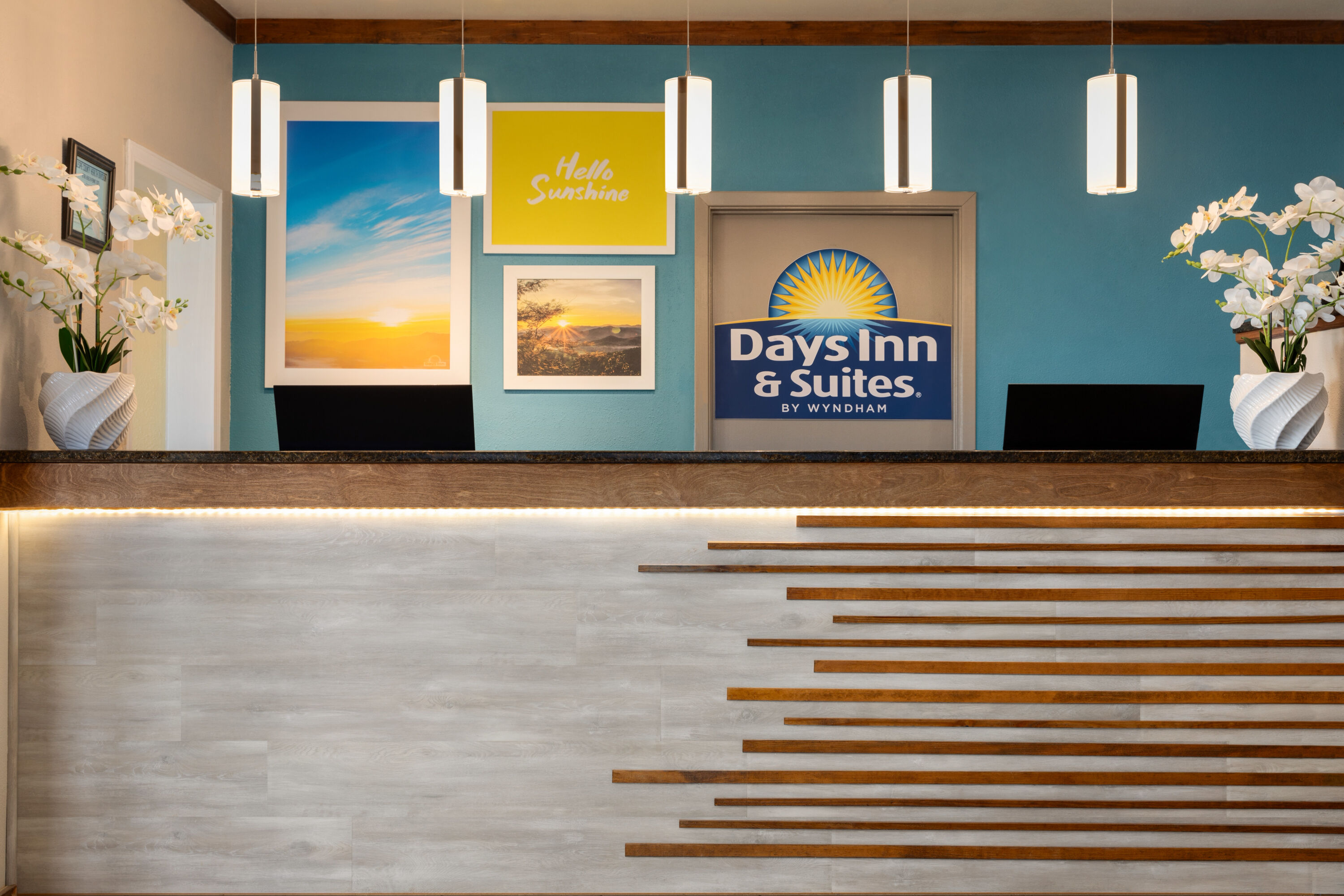 Days Inn by Wyndham Suites Fredericksburg reception in Fredericksburg, Texas