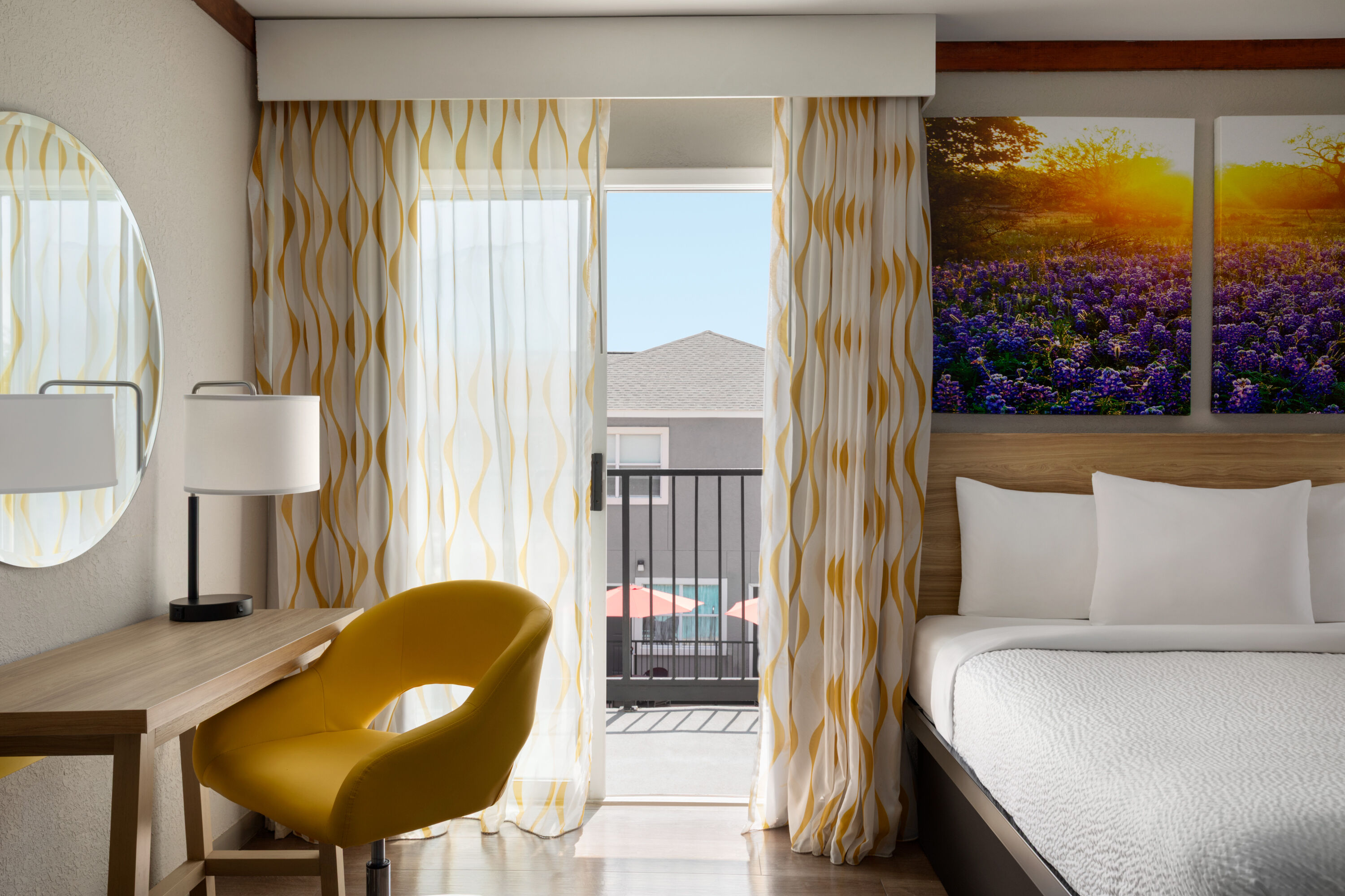 Days Inn by Wyndham Suites Fredericksburg suite in Fredericksburg, Texas