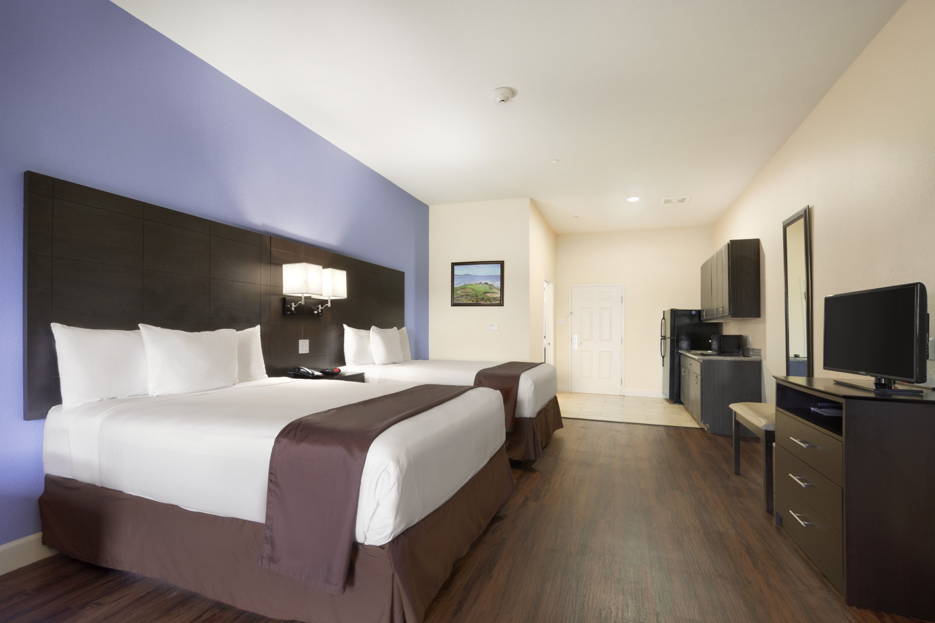 Days Inn & Suites by Wyndham Galveston West/Seawall suite in Galveston, Texas