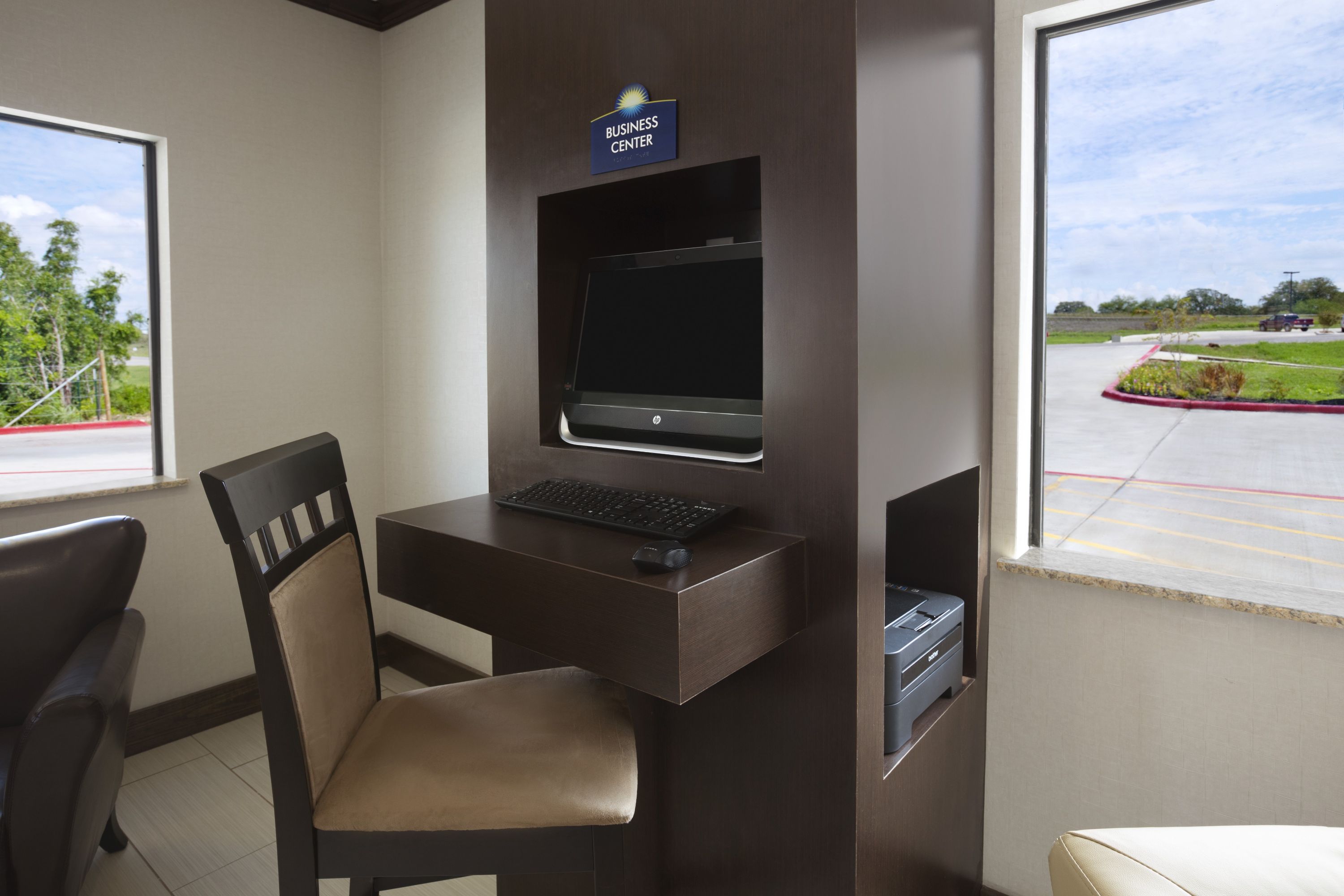 Days Inn & Suites by Wyndham Gonzales TX business center in Gonzales, Texas