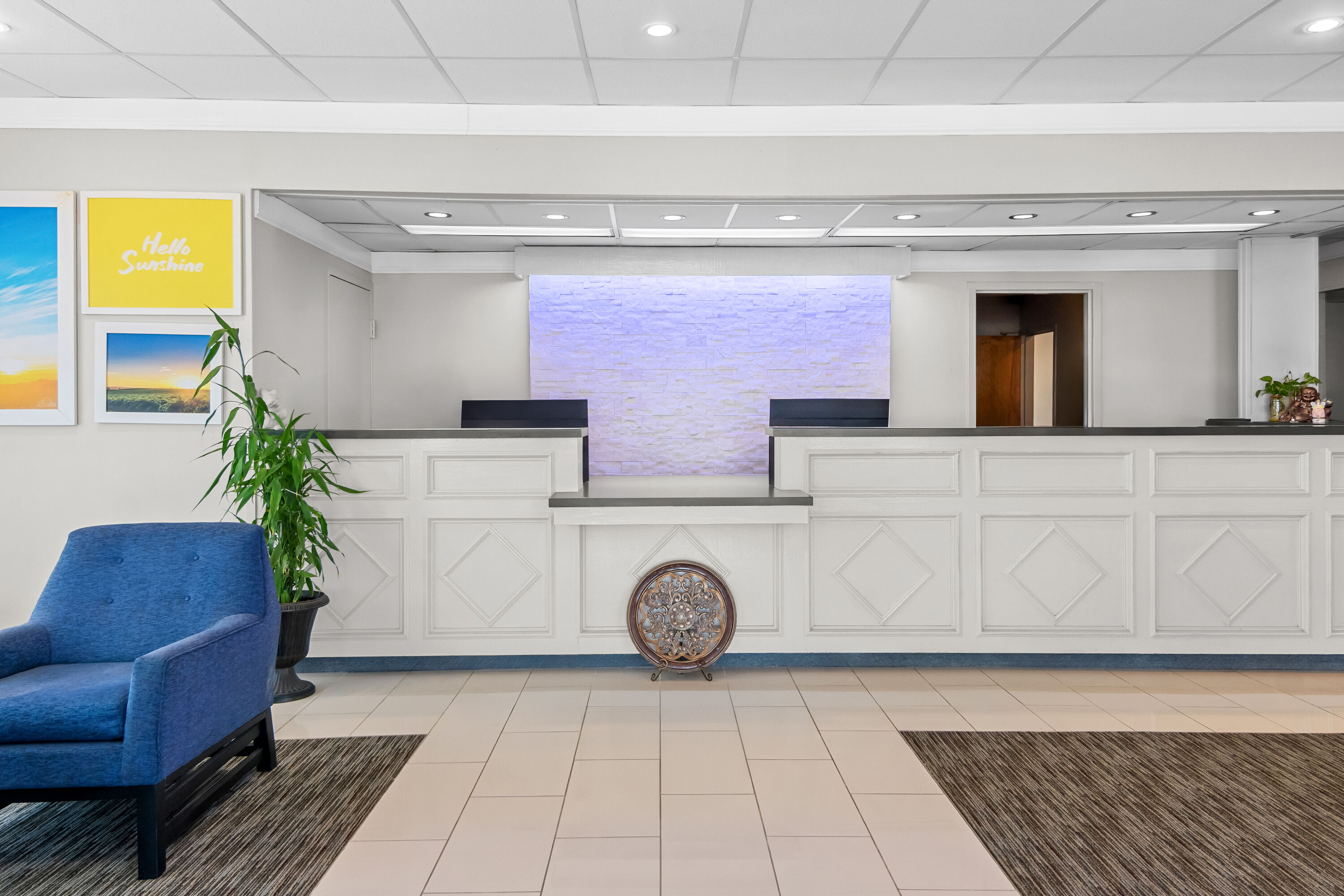 Days Inn by Wyndham Hillsboro TX reception in Hillsboro, Texas