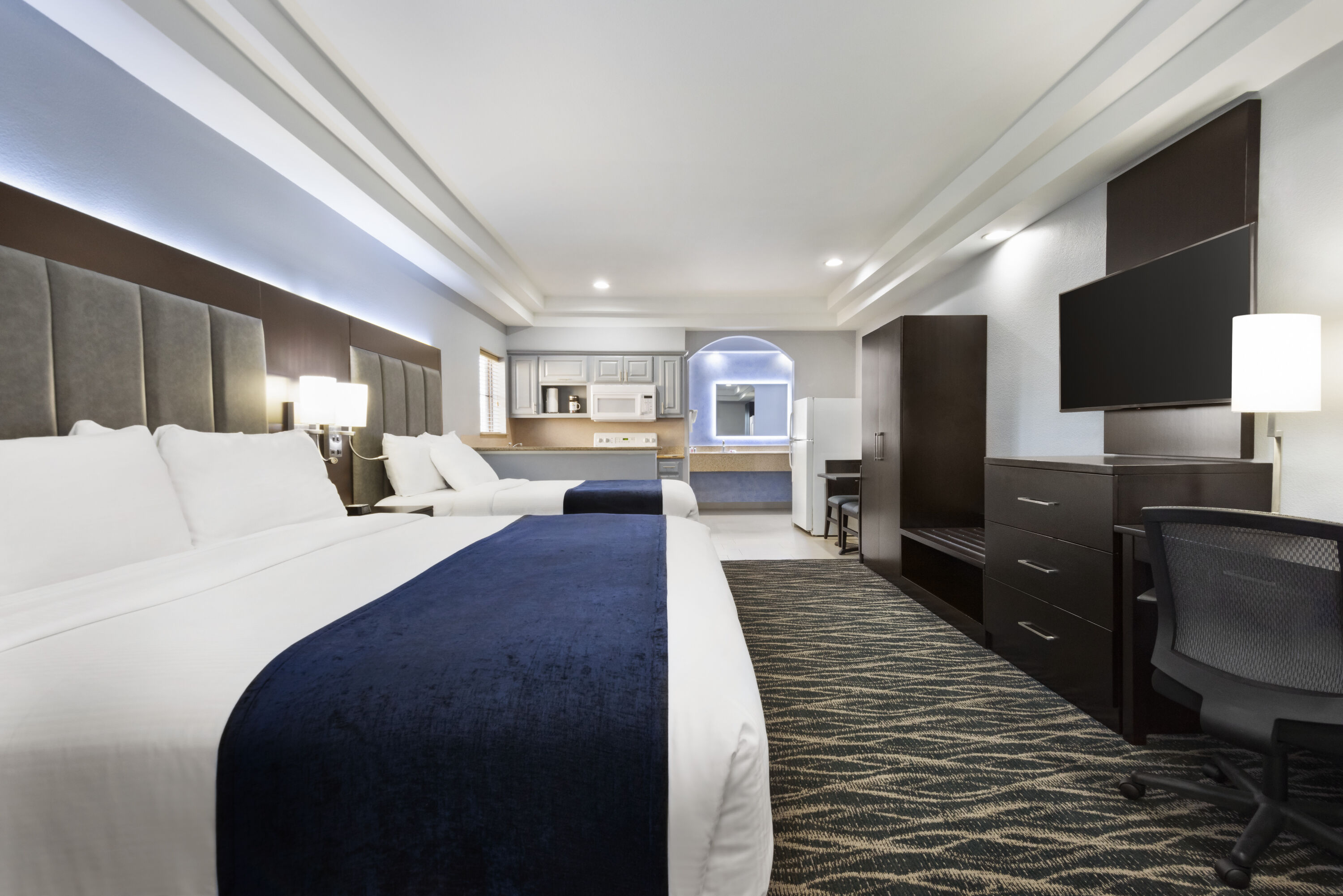 Days Inn & Suites by Wyndham Houston Hobby Airport suite in Houston, Texas