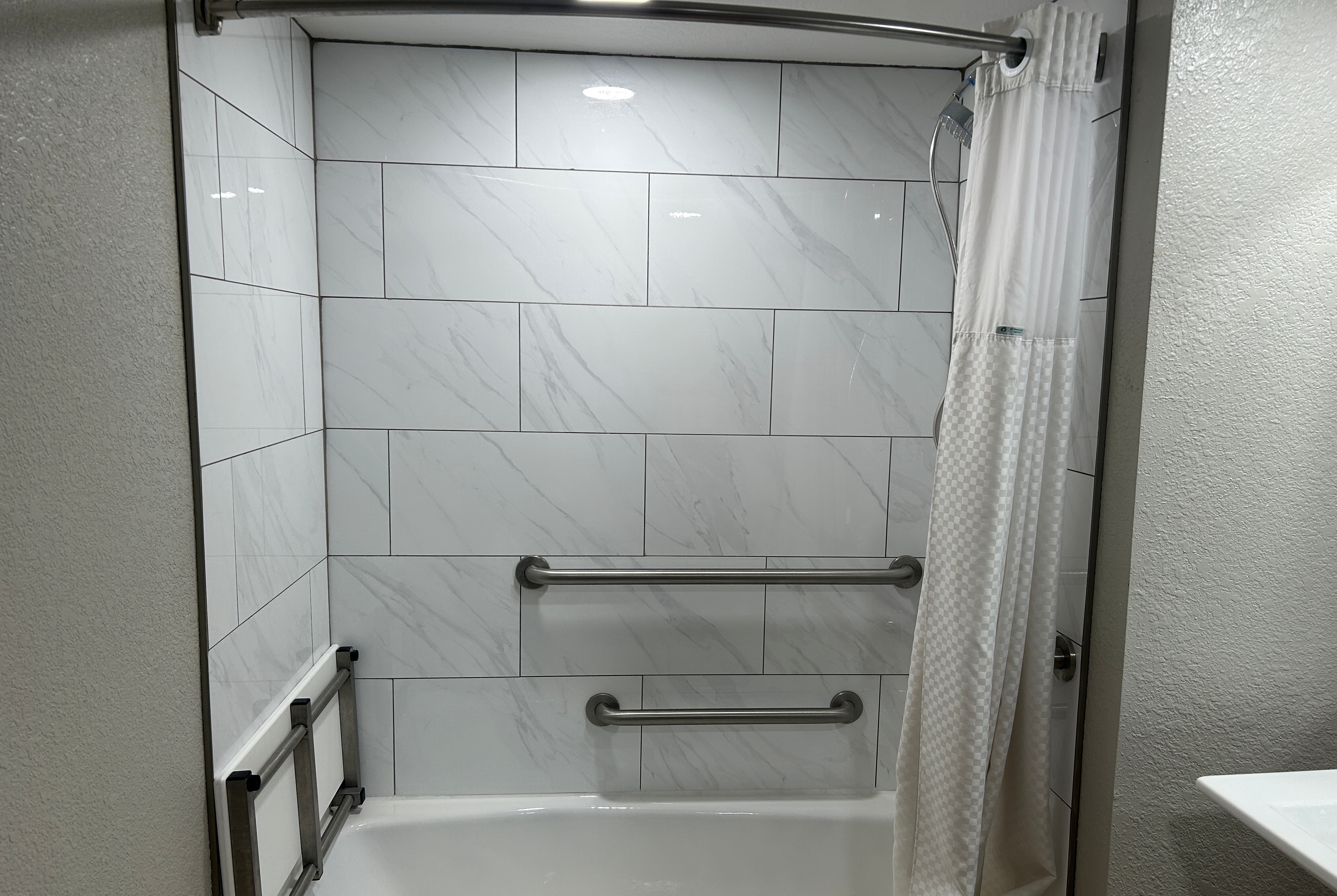 Guest room bath at the Days Inn by Wyndham Killeen Fort Hood in Killeen, Texas