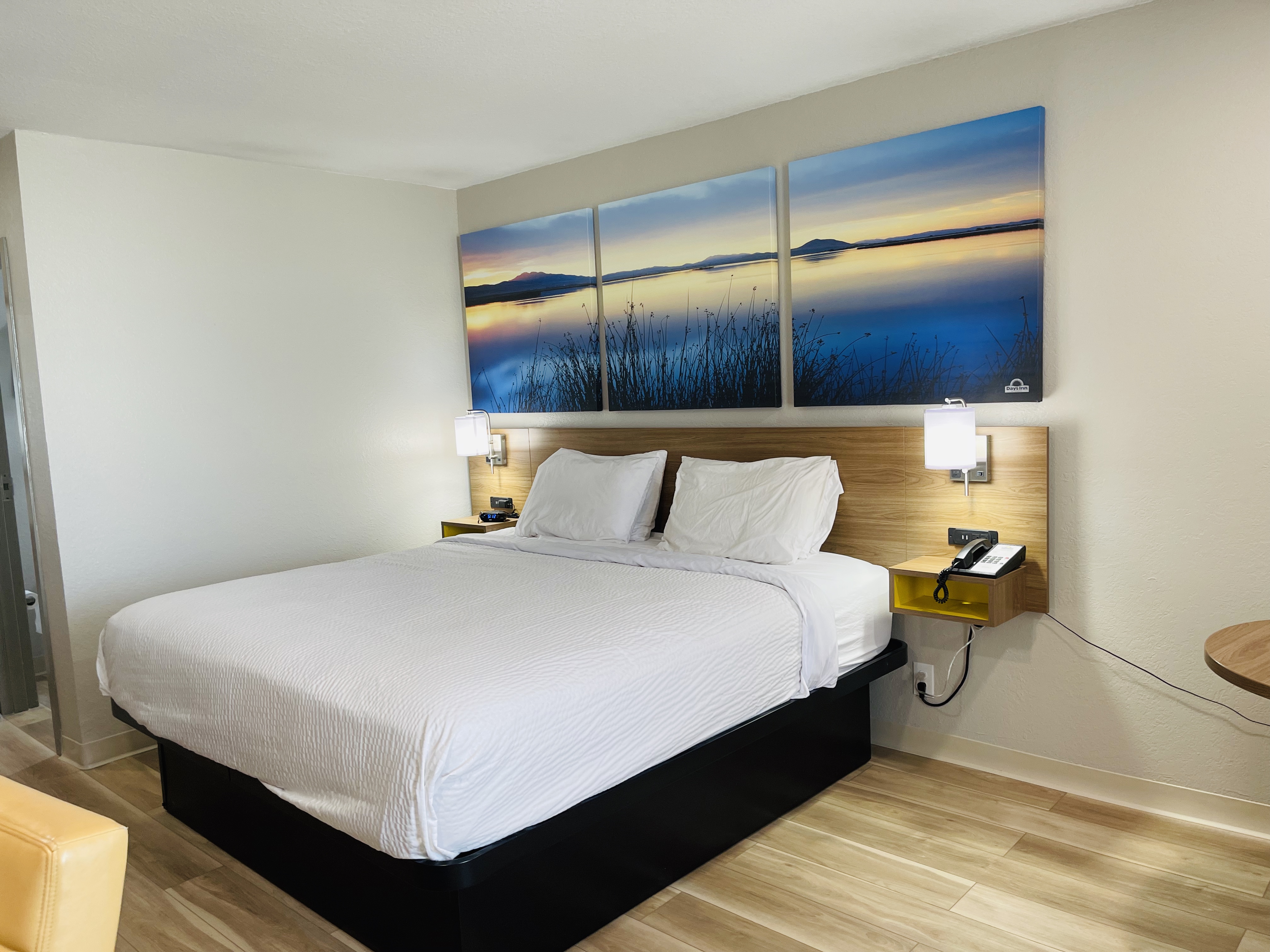 Guest room at the Days Inn by Wyndham Killeen Fort Hood in Killeen, Texas
