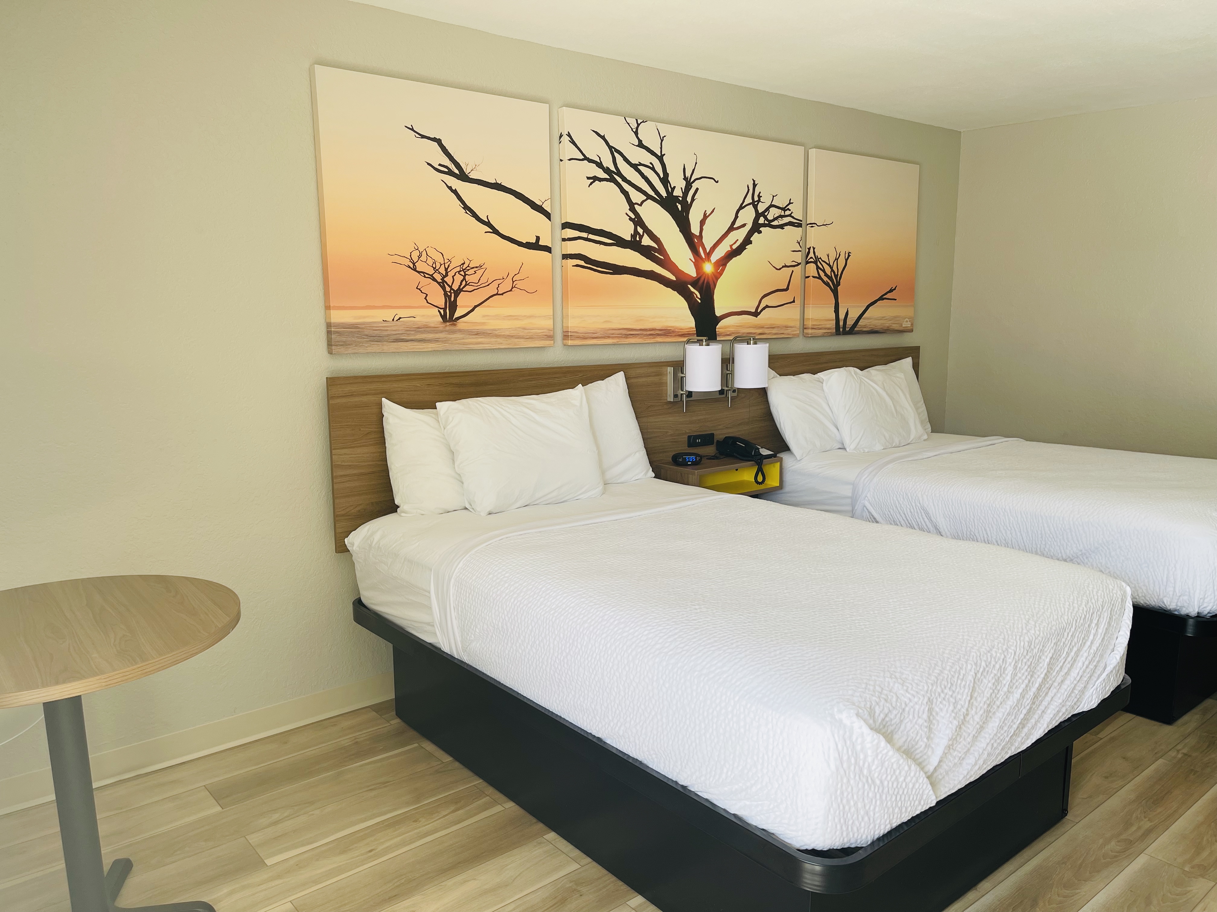 Guest room at the Days Inn by Wyndham Killeen Fort Hood in Killeen, Texas
