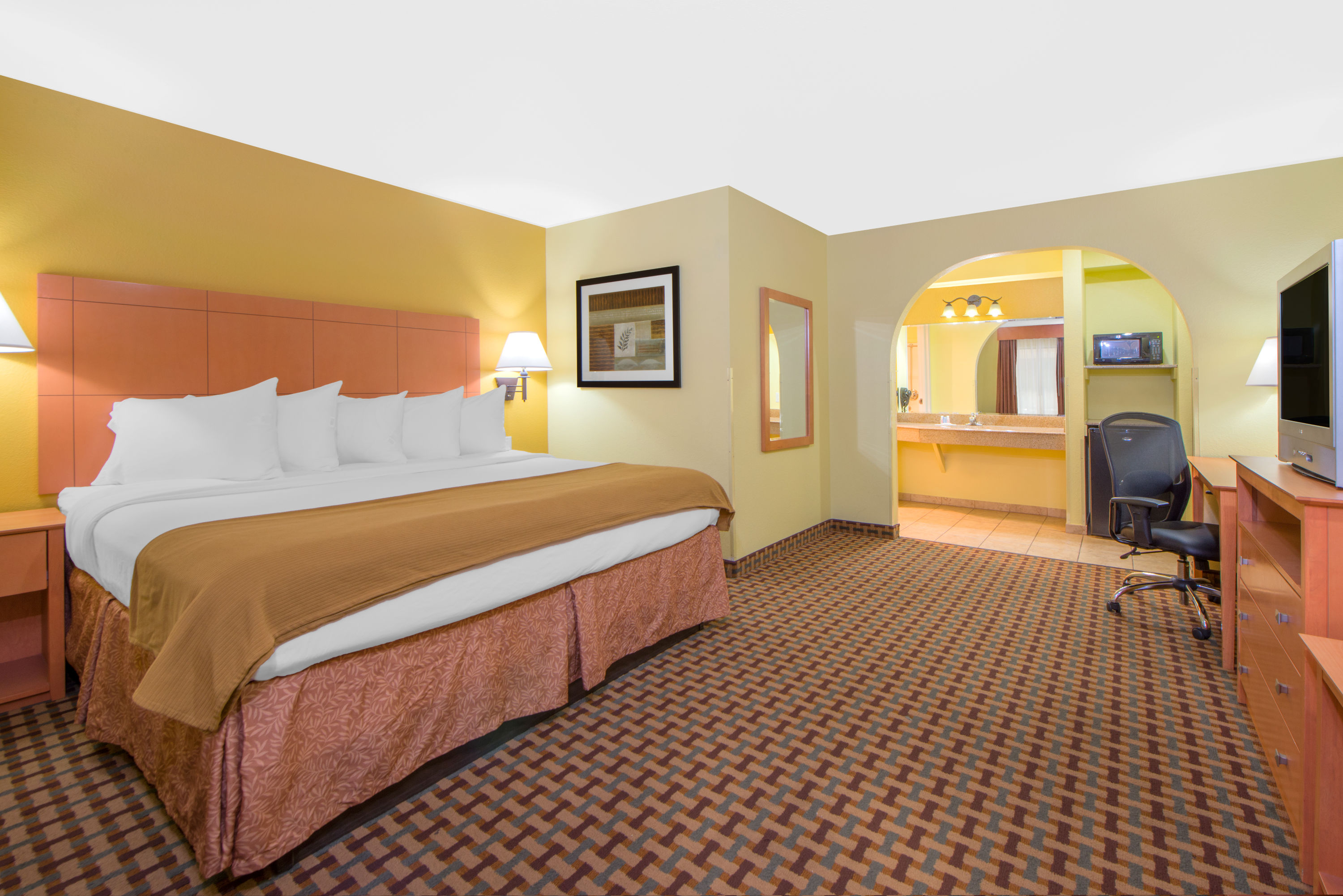Days Inn By Wyndham Lubbock South Lubbock Tx Hotels