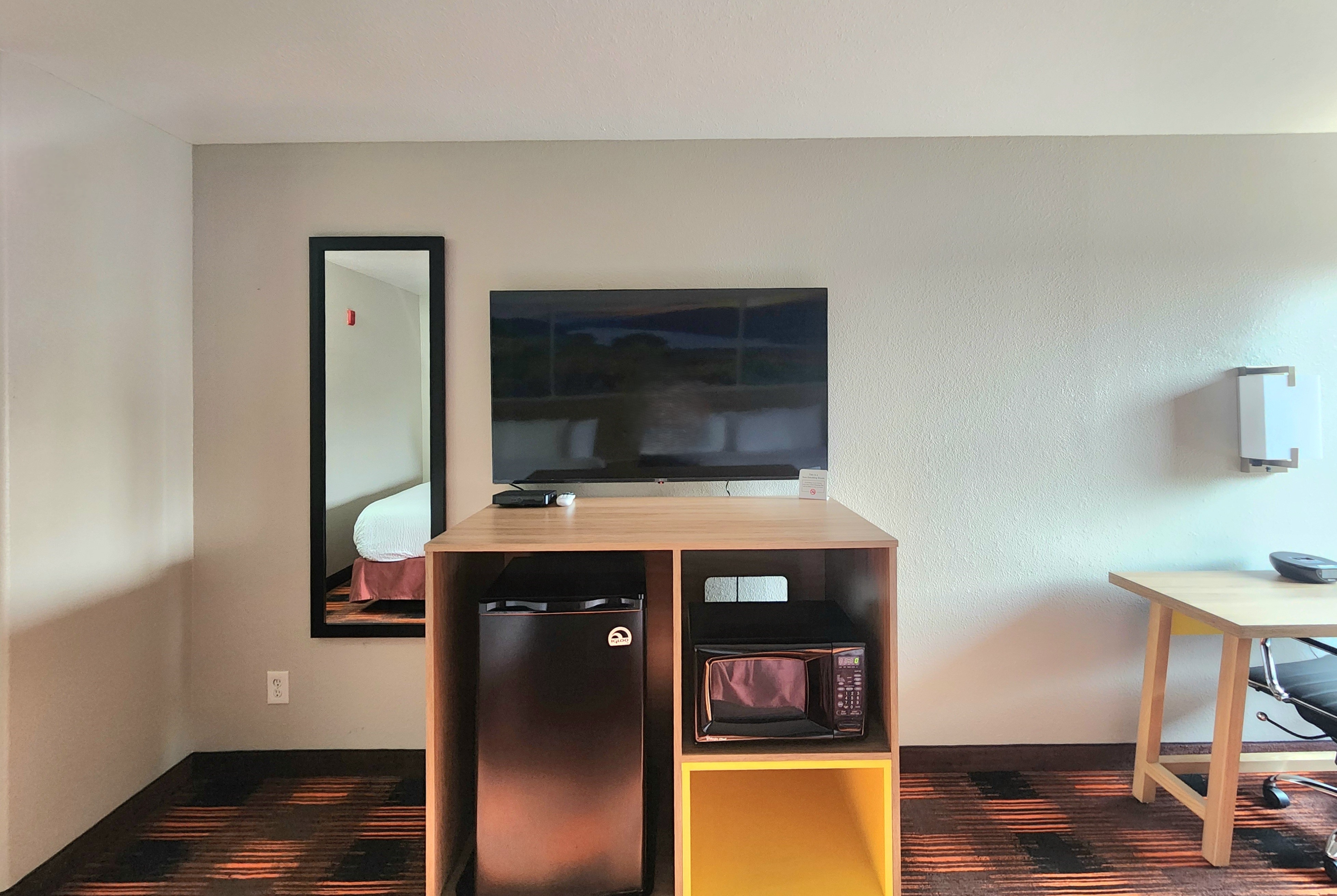 Guest room feature at the Days Inn by Wyndham Lumberton in Lumberton, Texas