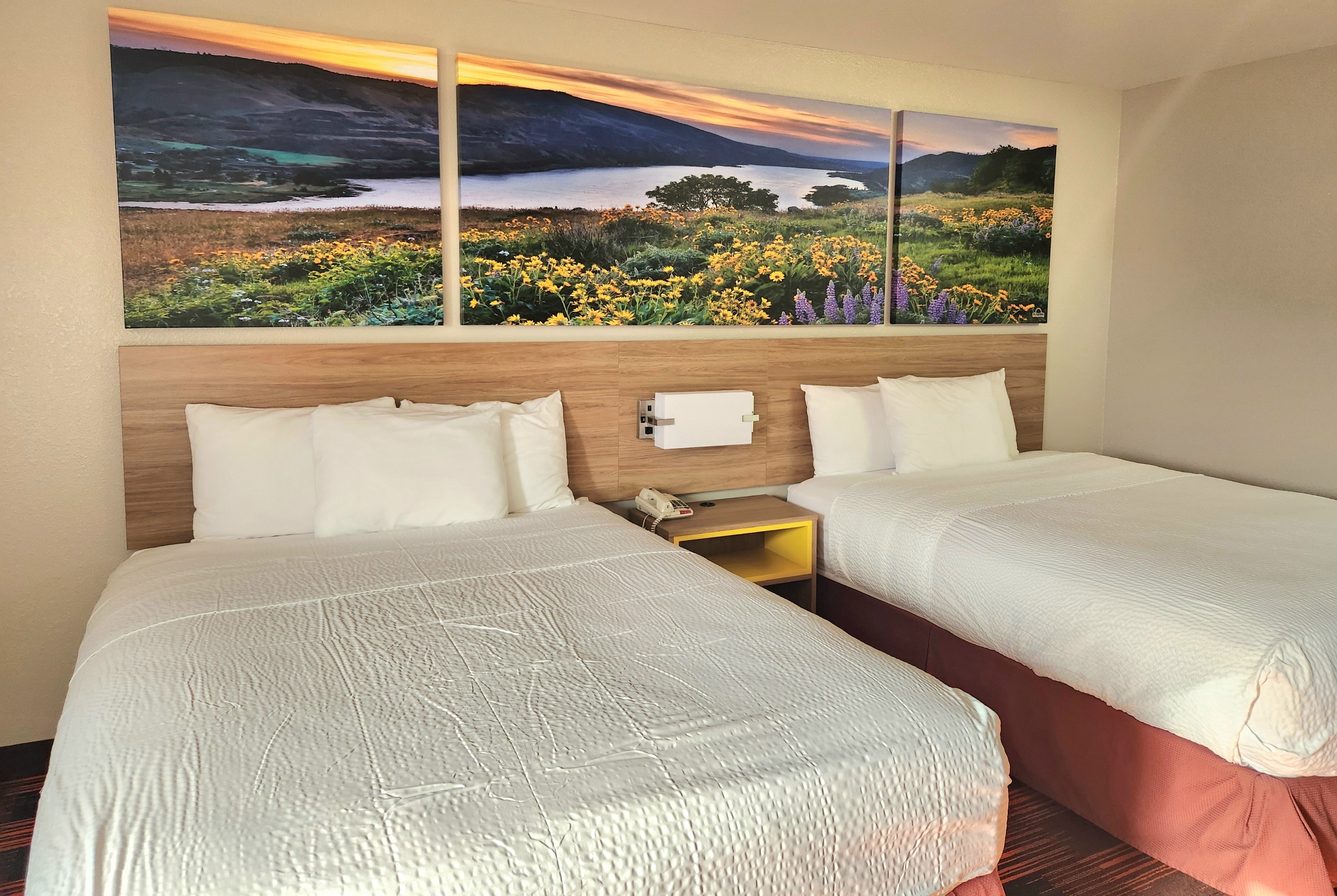 Guest room at the Days Inn by Wyndham Lumberton in Lumberton, Texas