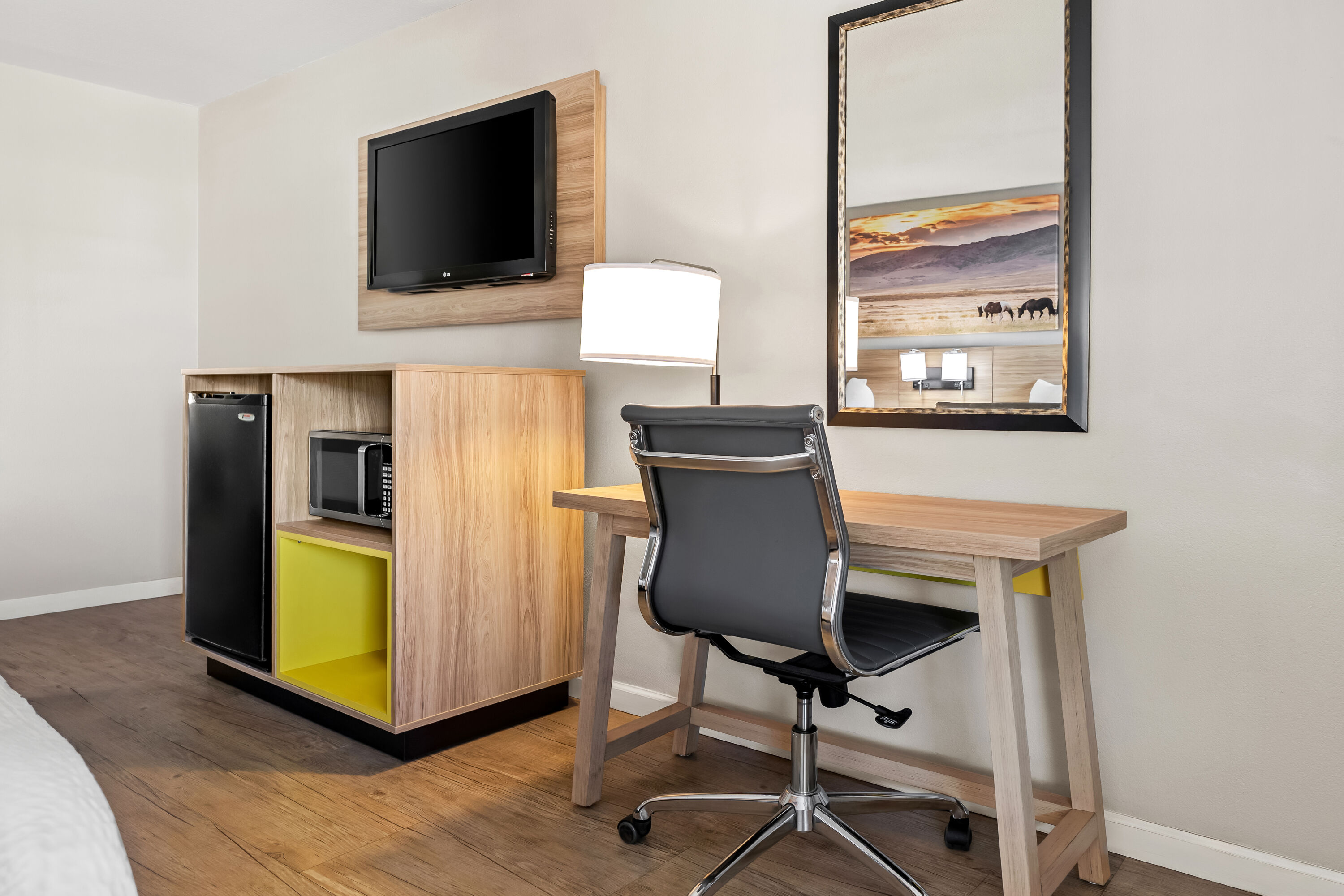 Double bed guest room at the Days Inn by Wyndham Nacogdoches/SFA University/Downtown in Nacogdoches, Texas