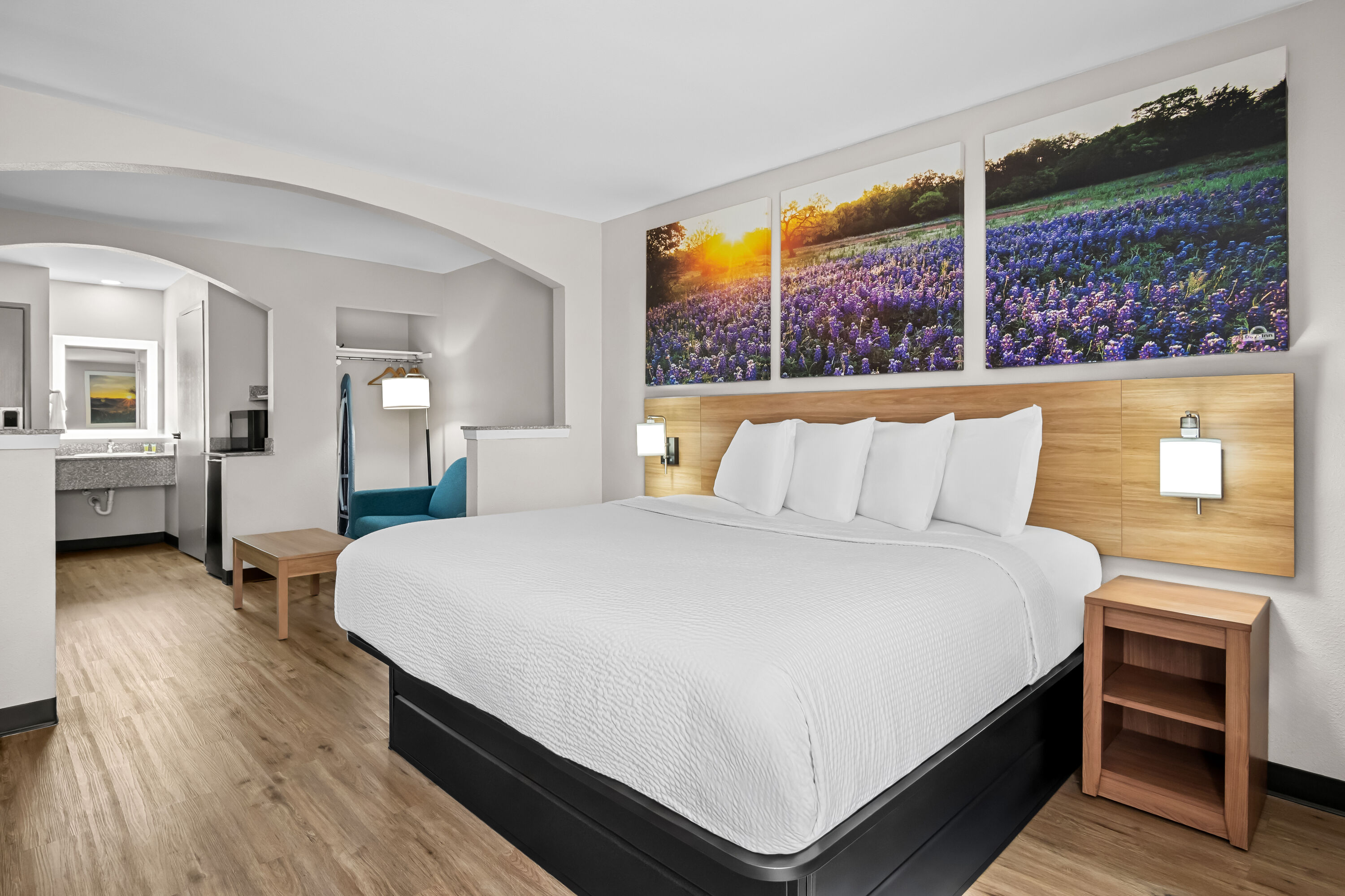 Days Inn by Wyndham Dallas Plano suite in Plano, Texas