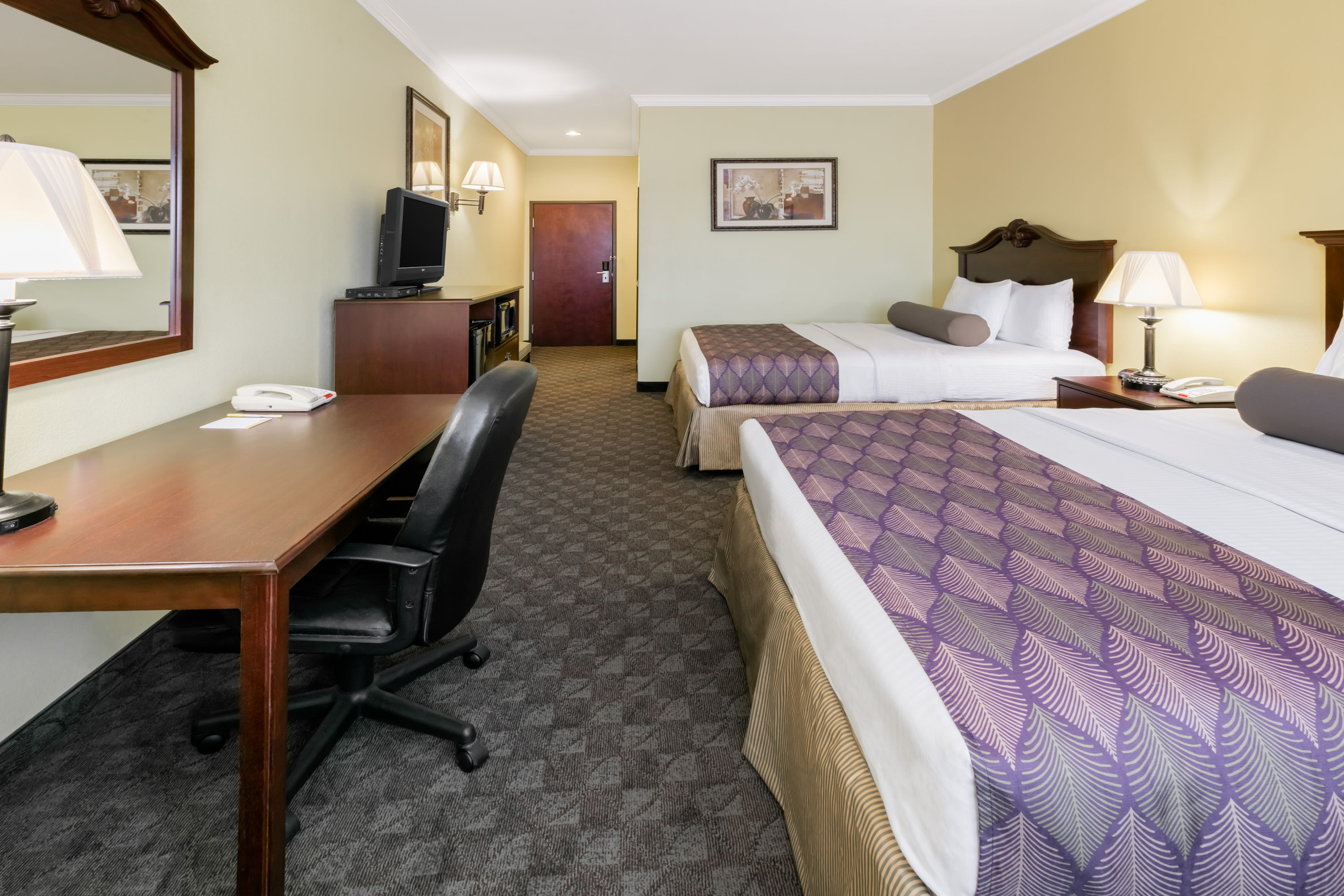 Guest room at the Days Inn by Wyndham Salado in Salado, Texas