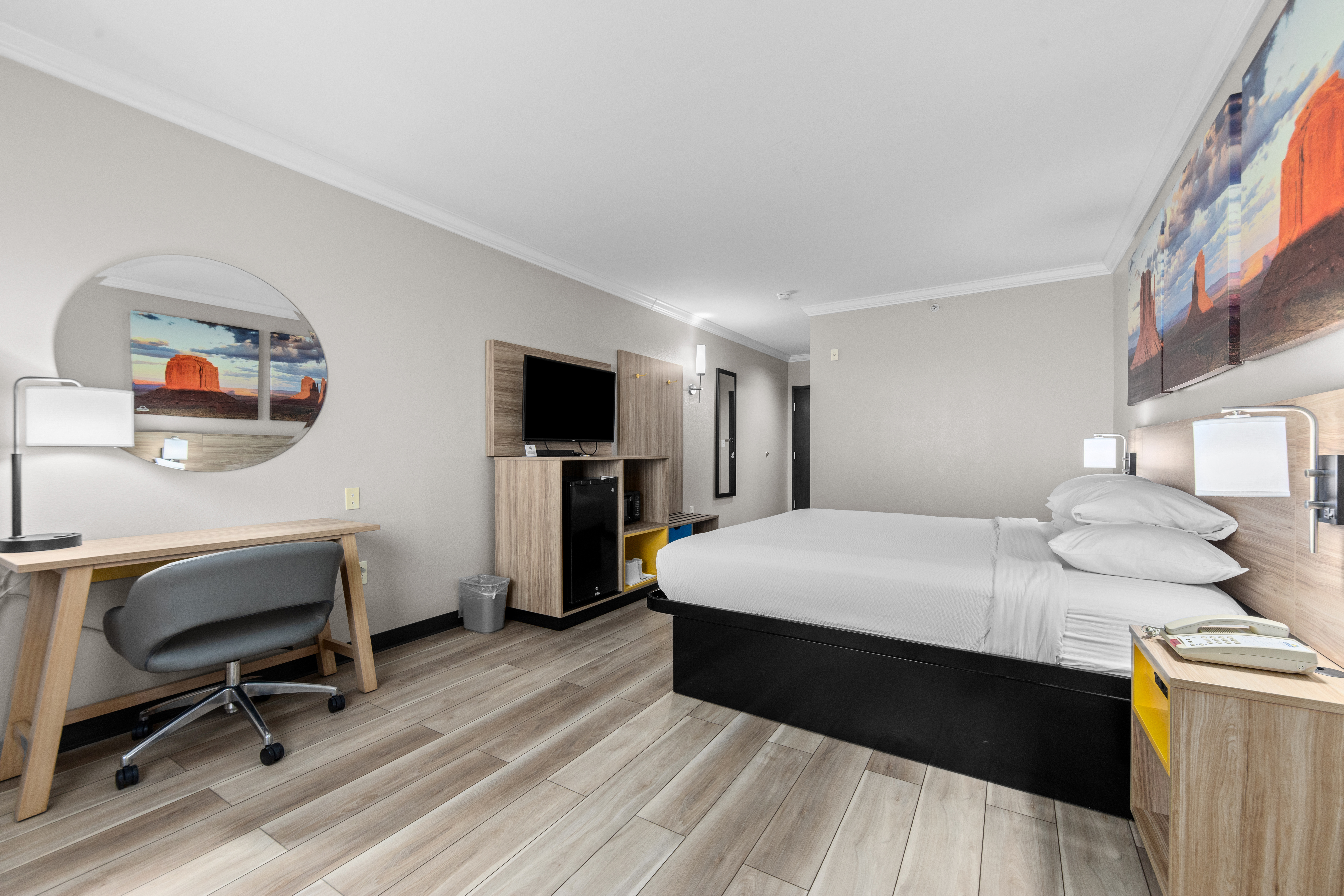 Guest room at the Days Inn by Wyndham Salado in Salado, Texas