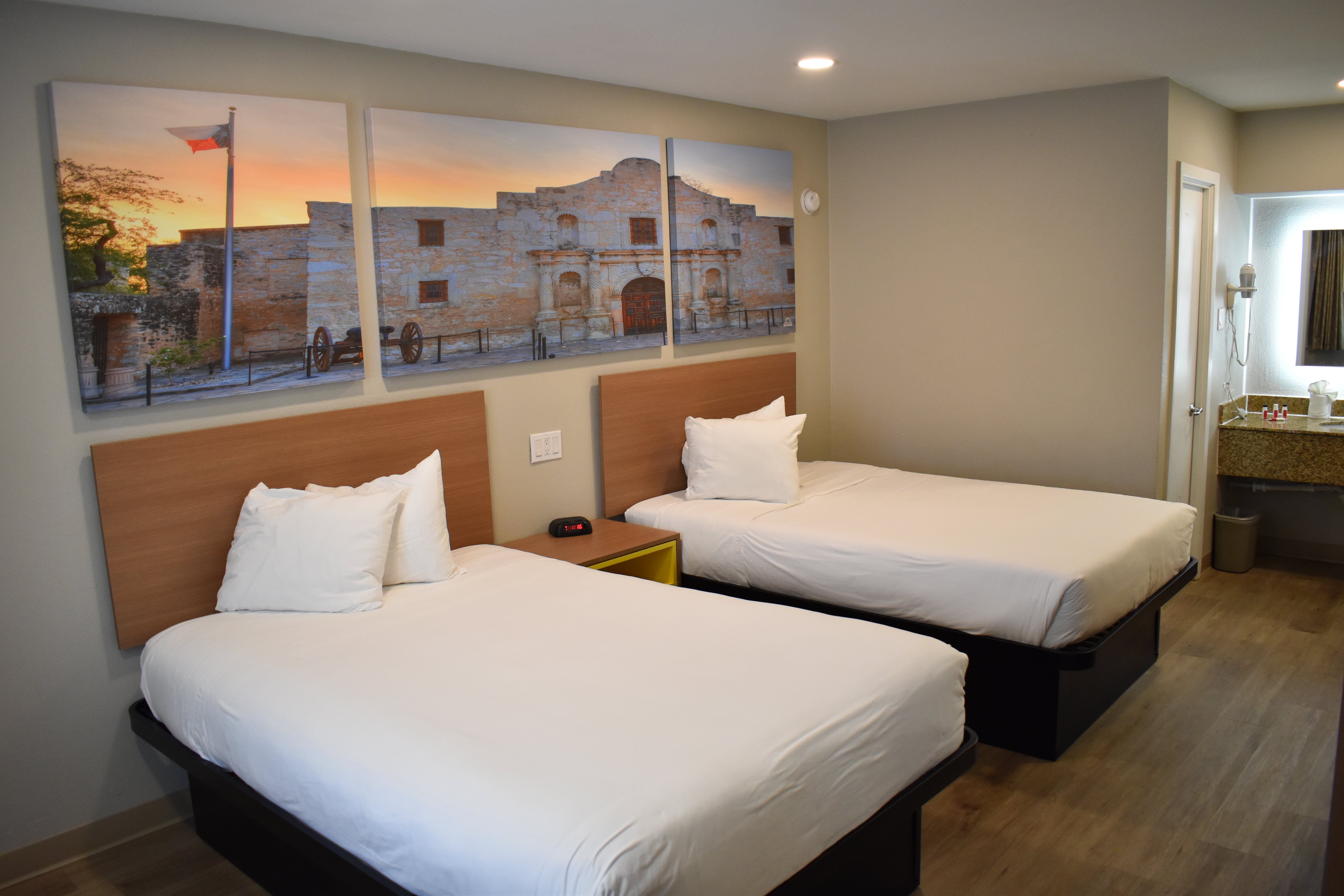 Guest room at the Days Inn by Wyndham San Antonio Alamo/Riverwalk in San Antonio, Texas