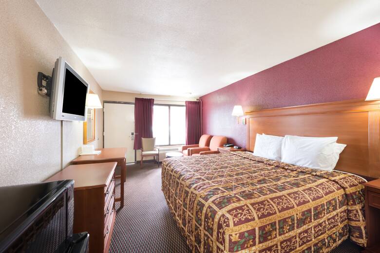 Guest room at the Days Inn San Antonio Splashtown/ATT Center in San Antonio, Texas