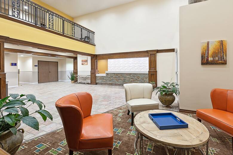 Days Inn and Suites Sulphur Springs hotel lobby in Sulphur Springs, Texas