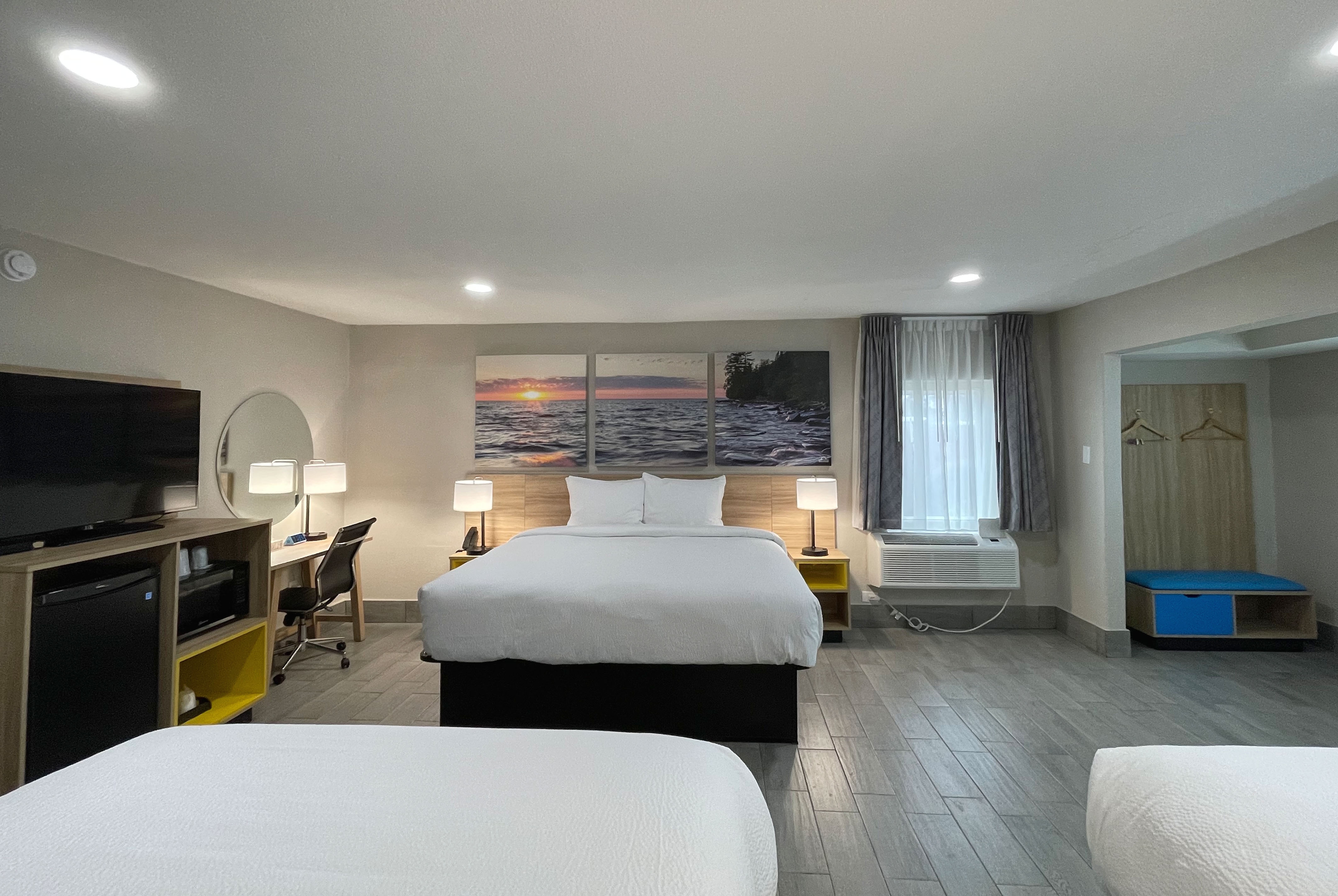 Guest room at the Days Inn by Wyndham Sulphur Springs in Sulphur Springs, Texas