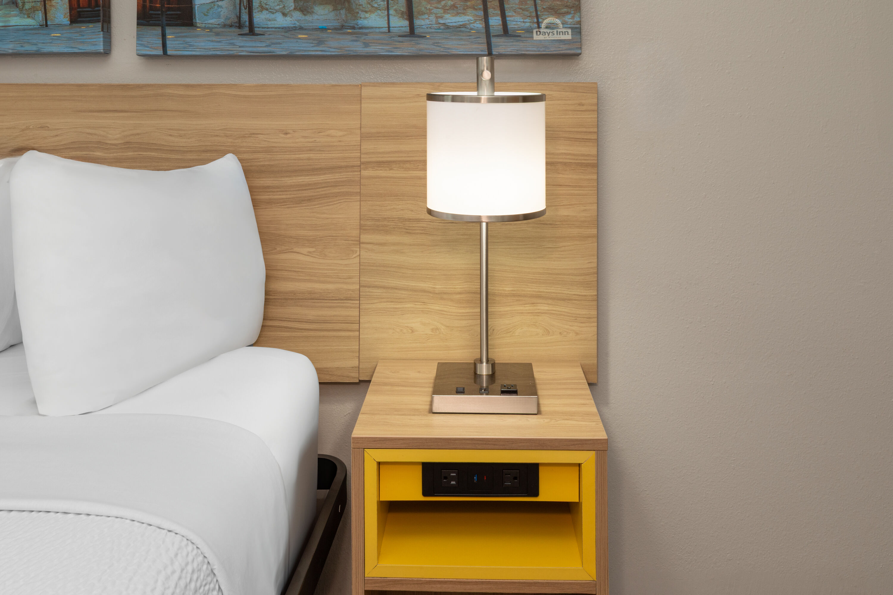 Guest room at the Days Inn by Wyndham Temple in Temple, Texas