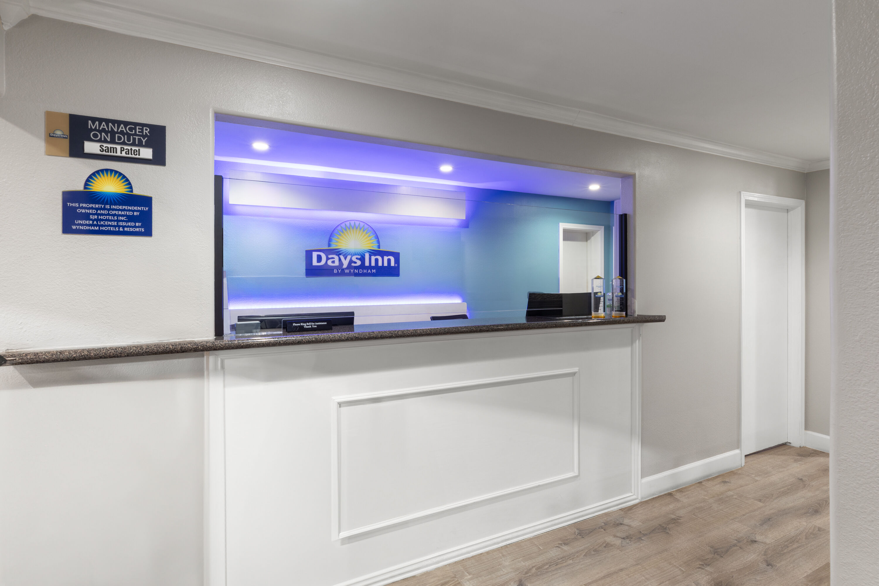 Days Inn by Wyndham Temple reception in Temple, Texas
