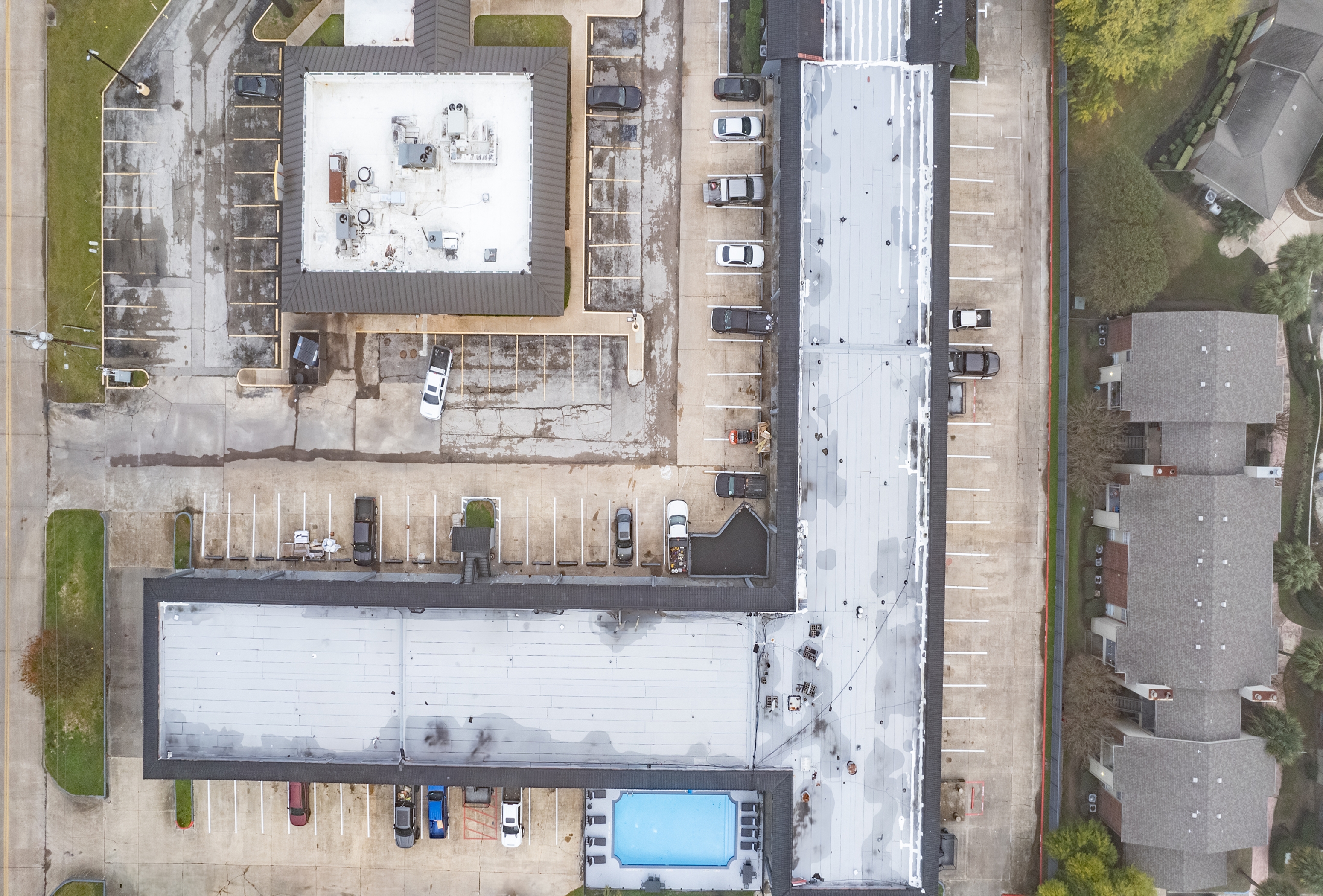 Exterior of Days Inn & Suites by Wyndham Texas City/Galveston Area hotel in Texas City, Texas