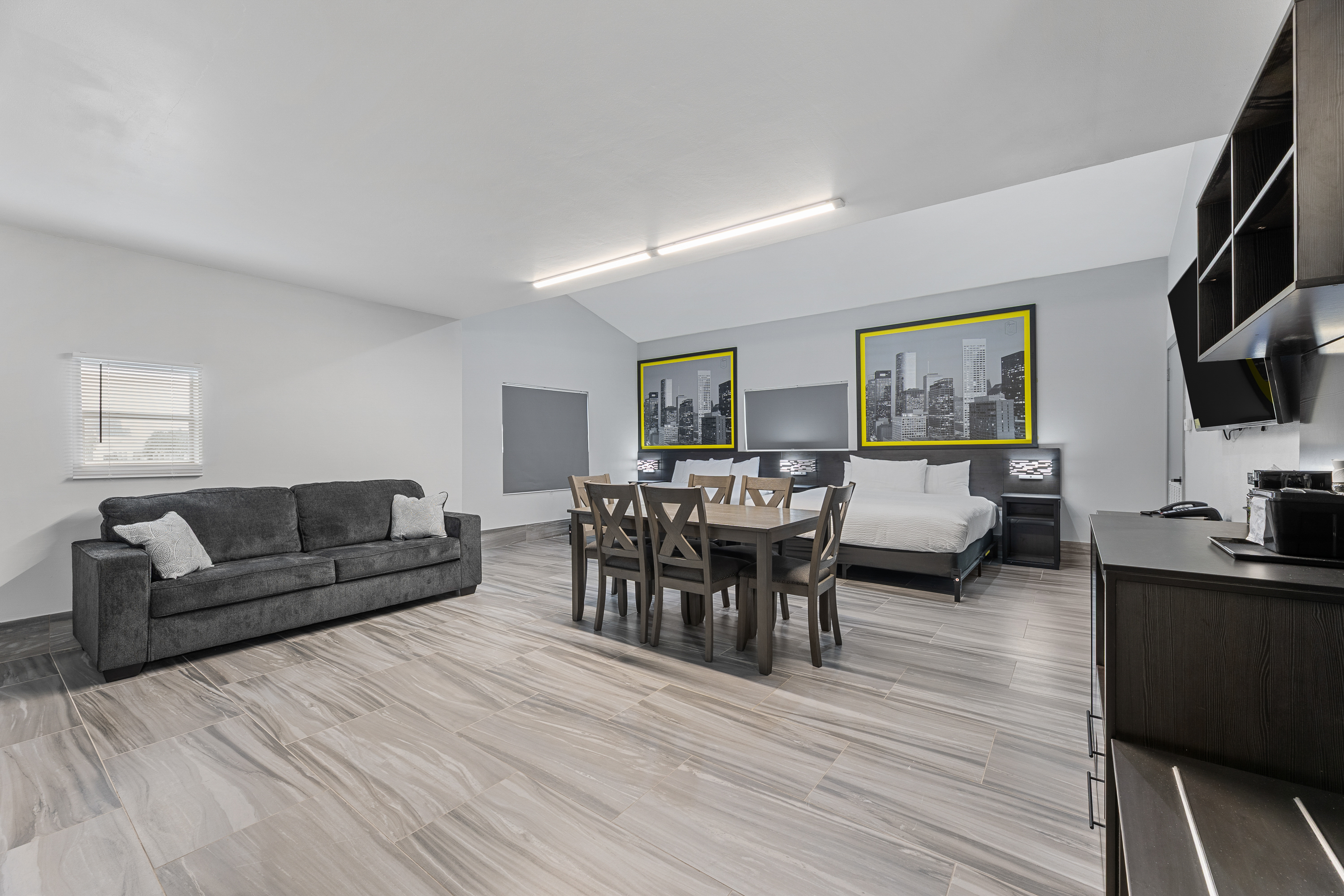 Guest room at the Days Inn & Suites by Wyndham Texas City/Galveston Area in Texas City, Texas