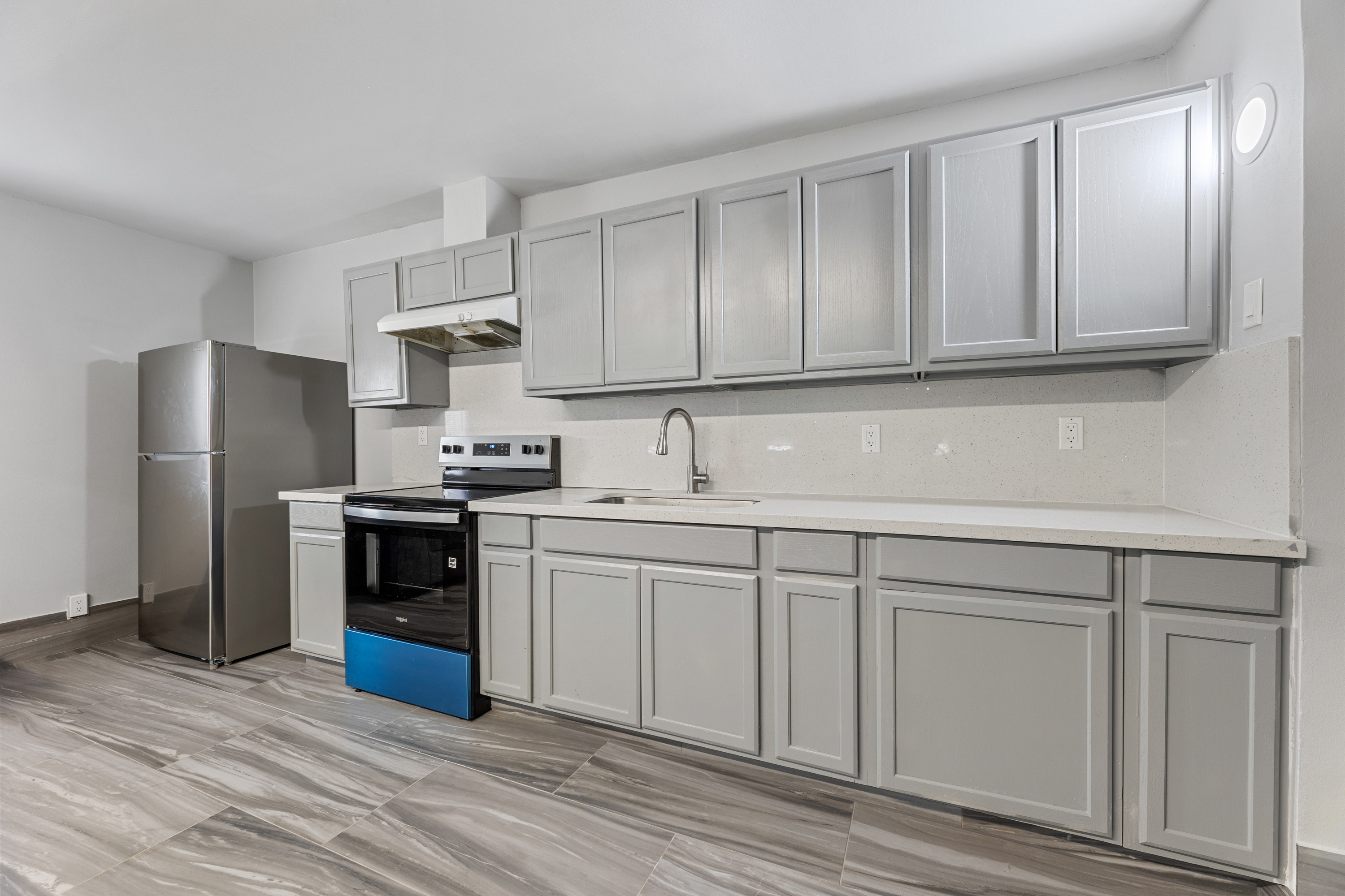 Guest room at the Days Inn & Suites by Wyndham Texas City/Galveston Area in Texas City, Texas