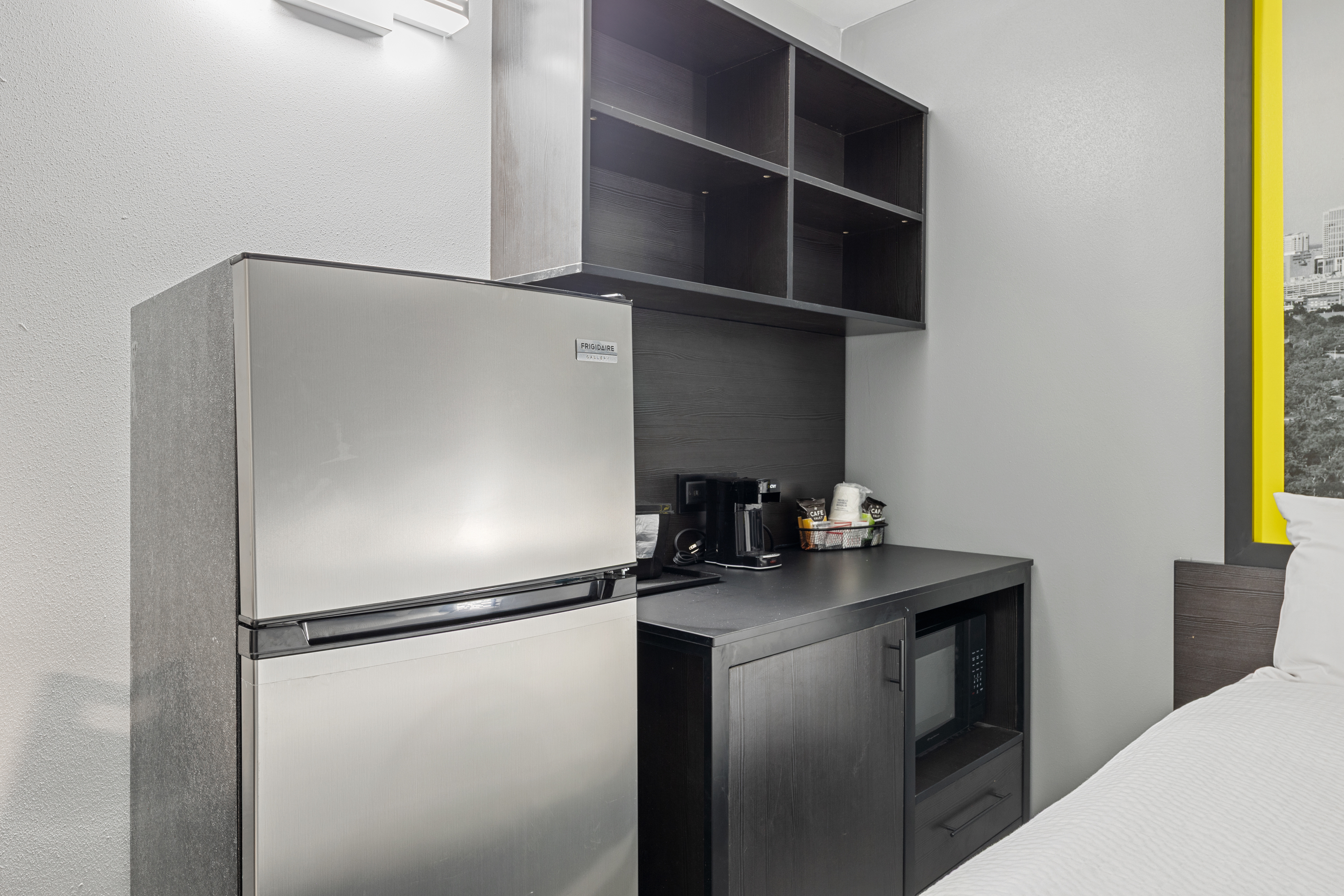 Guest room at the Days Inn & Suites by Wyndham Texas City/Galveston Area in Texas City, Texas