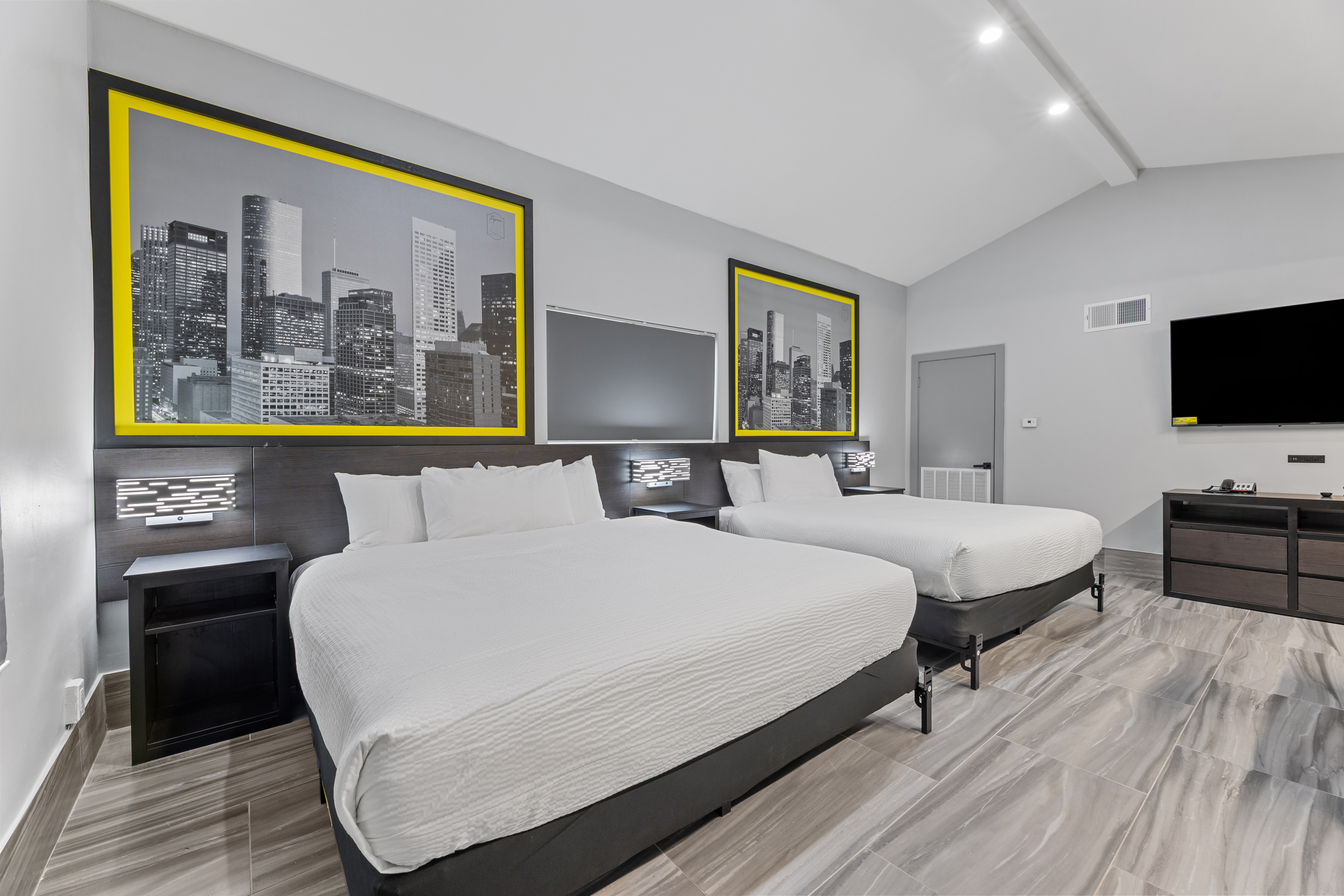 Guest room at the Days Inn & Suites by Wyndham Texas City/Galveston Area in Texas City, Texas