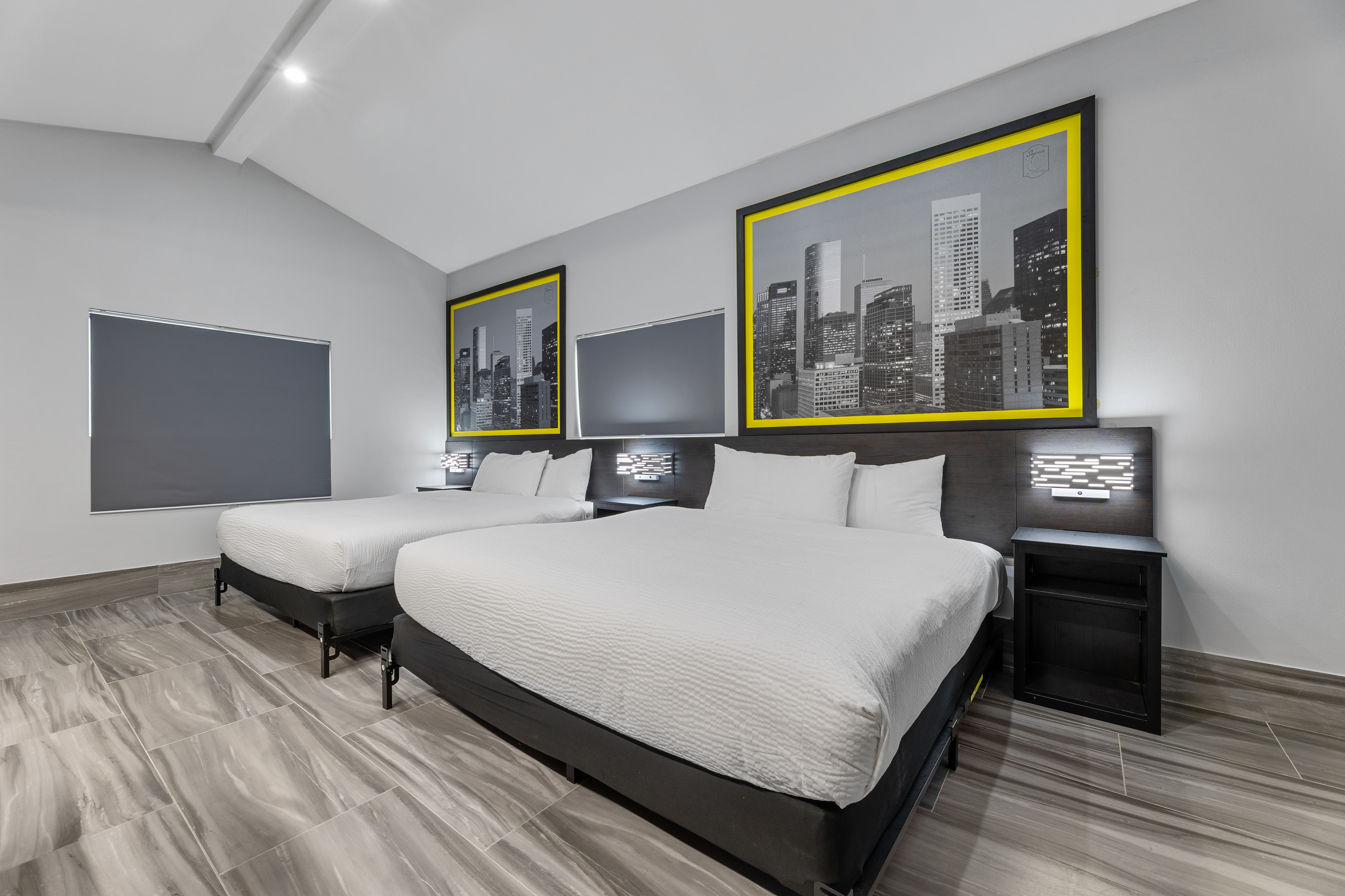 Guest room at the Days Inn & Suites by Wyndham Texas City/Galveston Area in Texas City, Texas