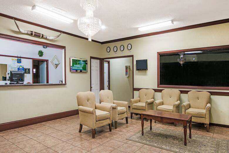 Days Inn Van Horn TX hotel lobby in Van Horn, Texas