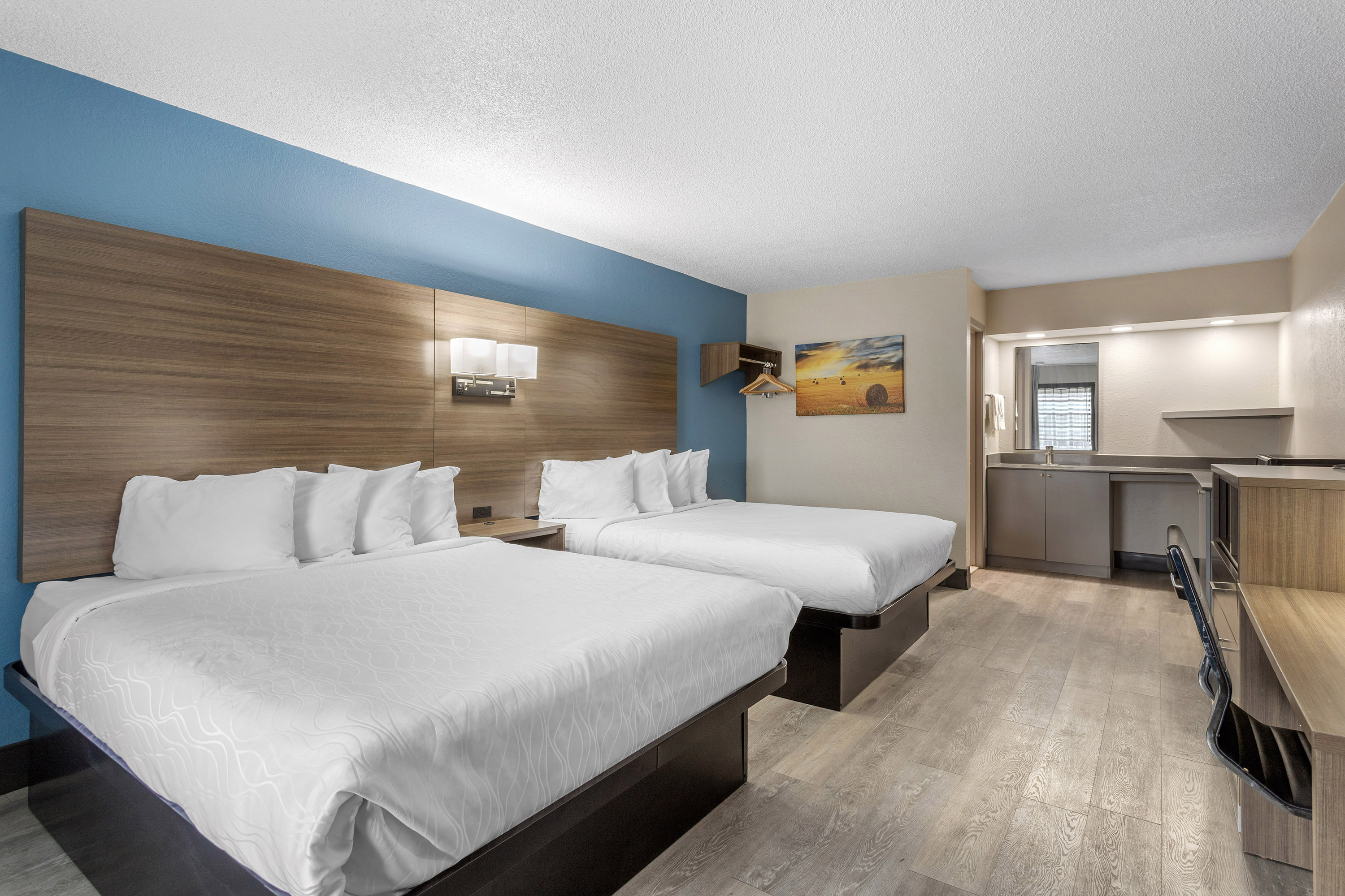 Guest room at the Days Inn by Wyndham Victoria TX East in Victoria, Texas