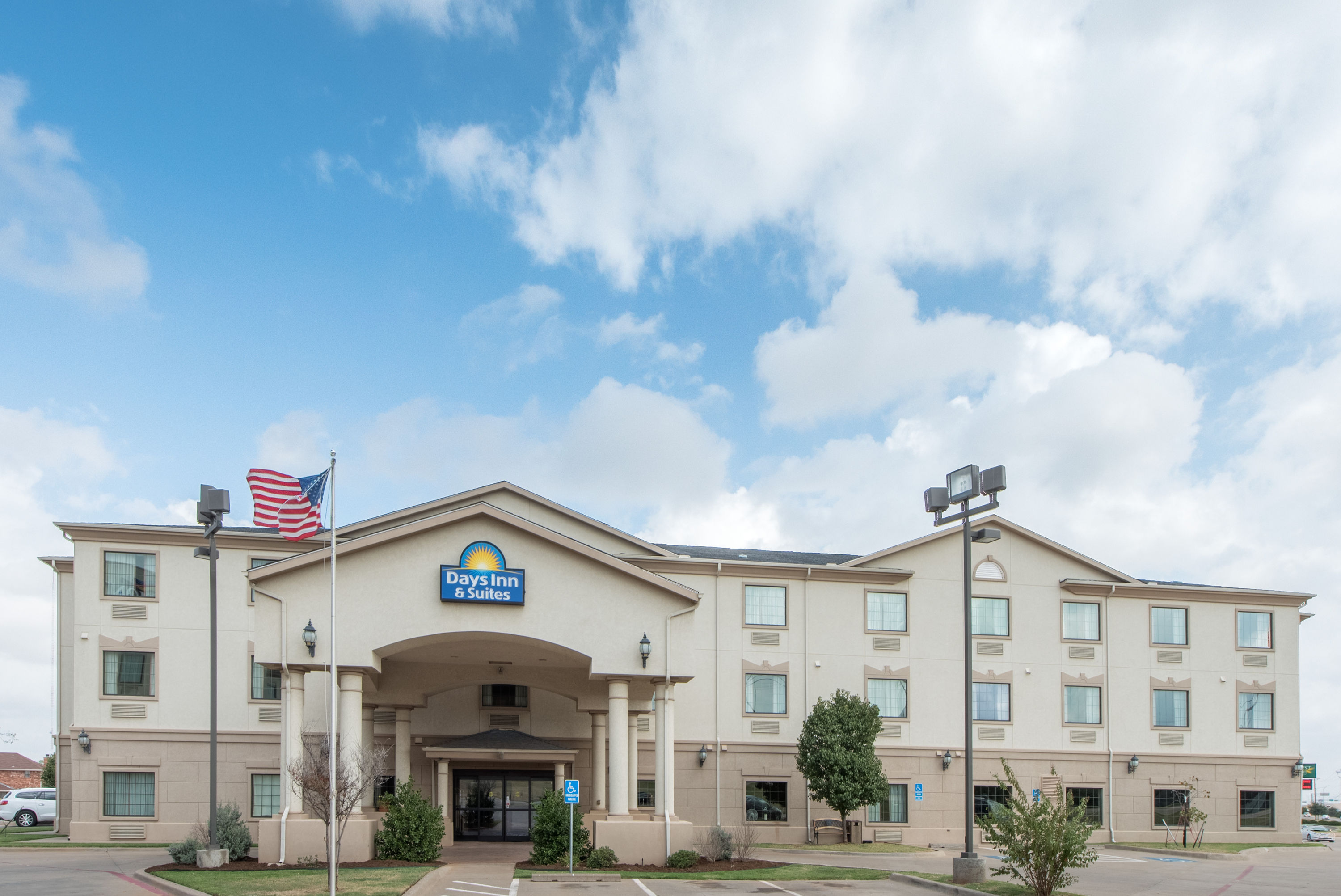 Days Inn Suites Wyndham Wichita Falls Wichita Falls  Hotels