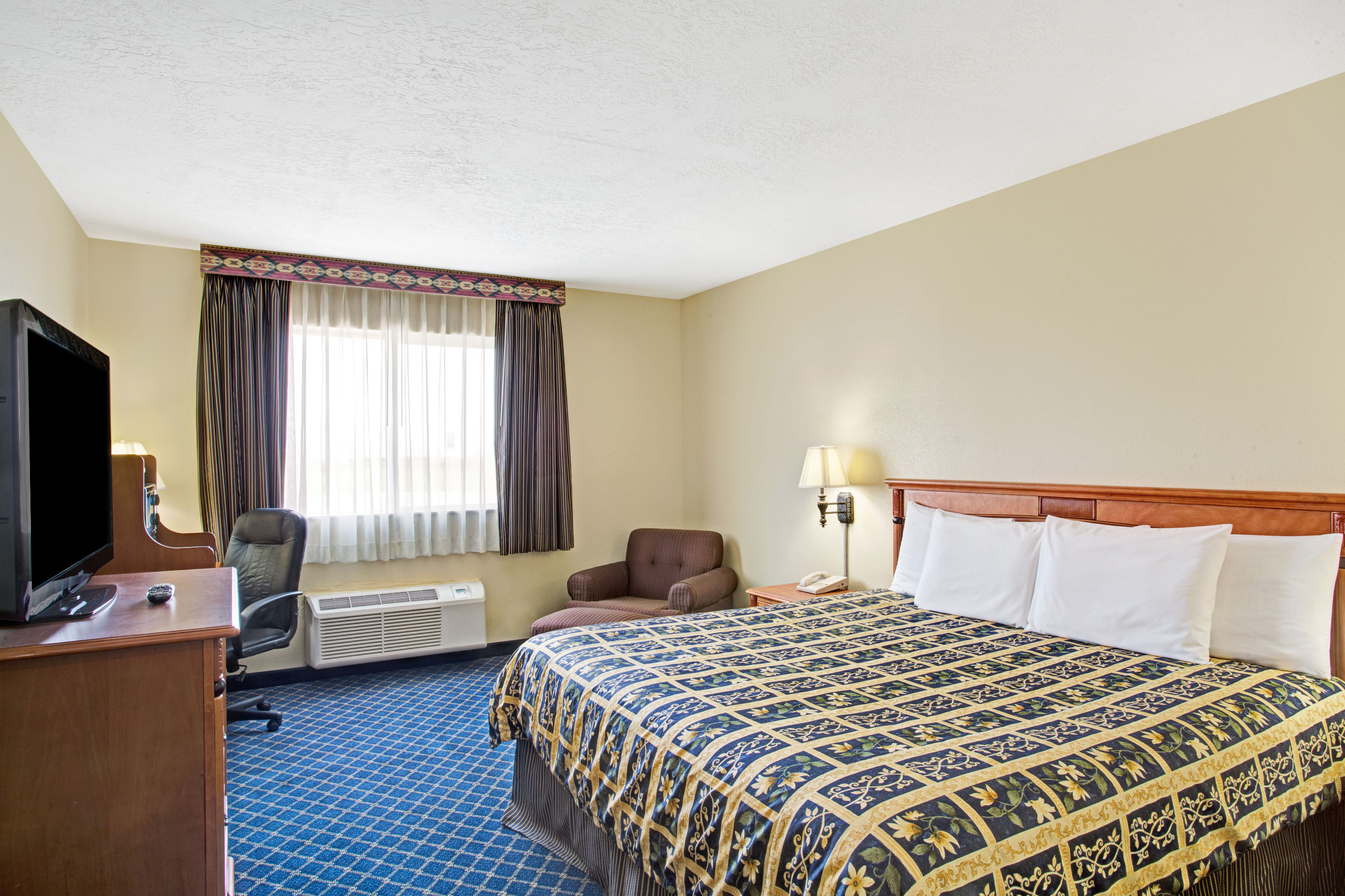Guest room at the Days Inn by Wyndham Brigham City in Brigham City, Utah