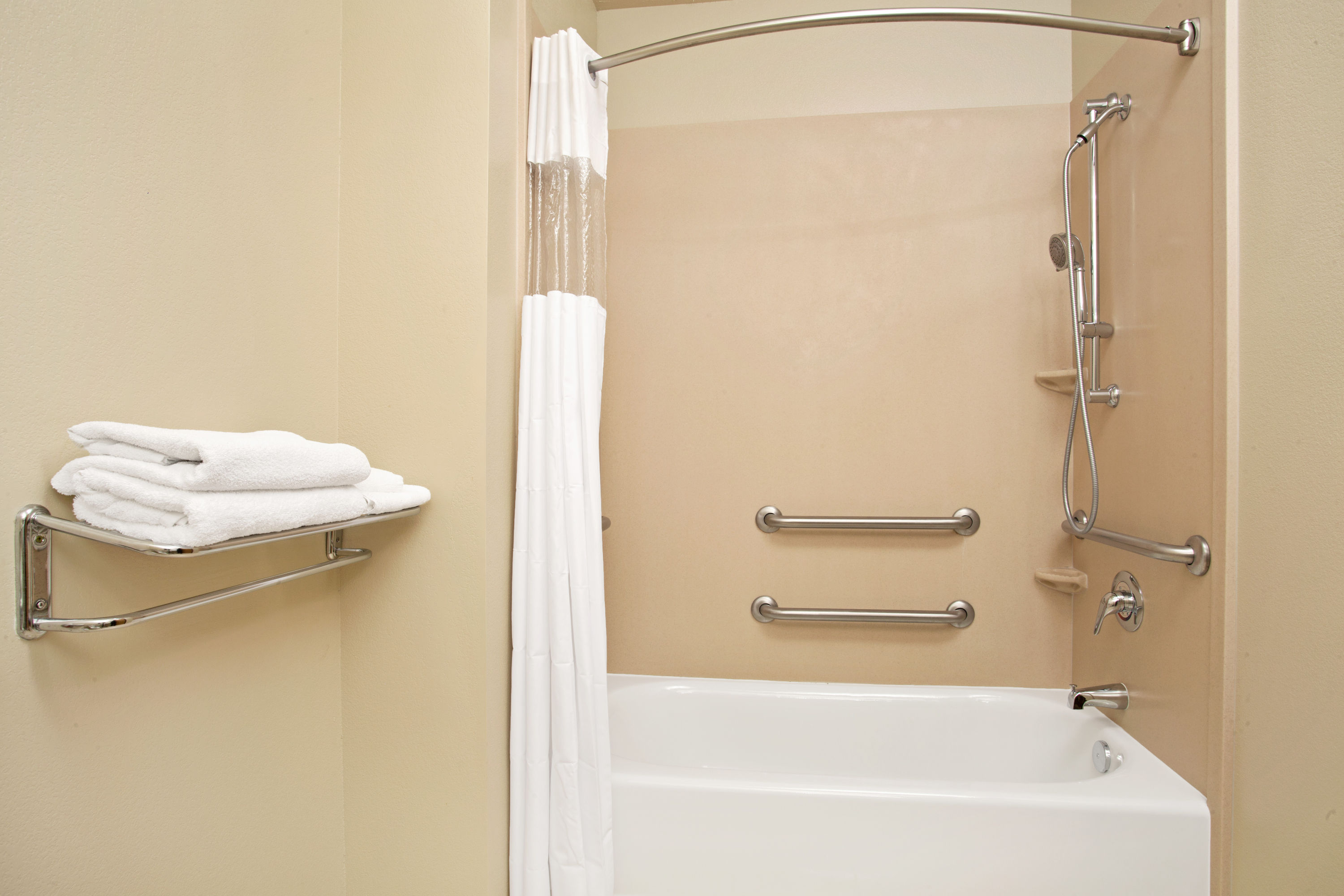 Guest room at the Days Inn by Wyndham Brigham City in Brigham City, Utah