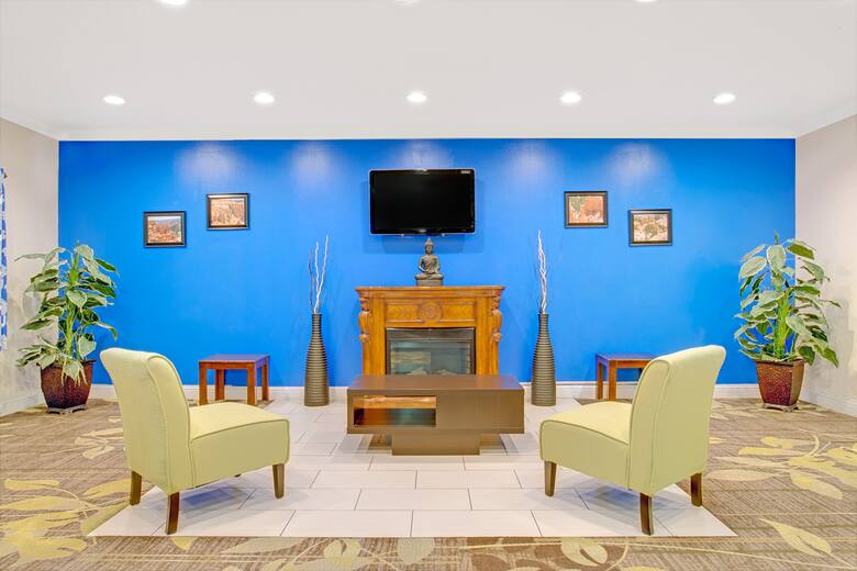 Days Inn By Wyndham Lehi Hotels Ut 84043 Days Inn By Wyndham Lehi Hotel Lobby In Utah