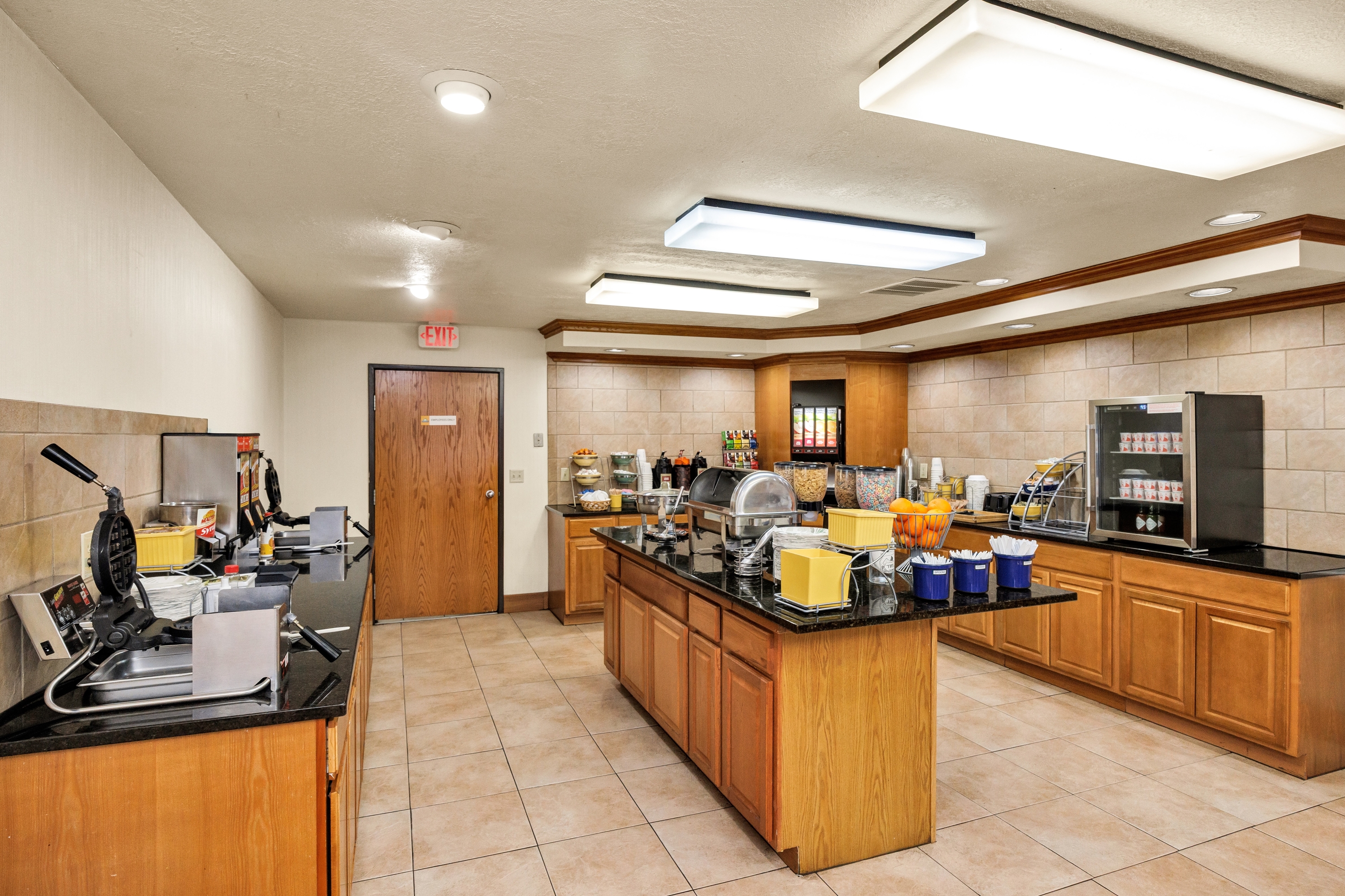 Days Inn & Suites by Wyndham Logan restaurant breakfast area close up in Logan, Utah
