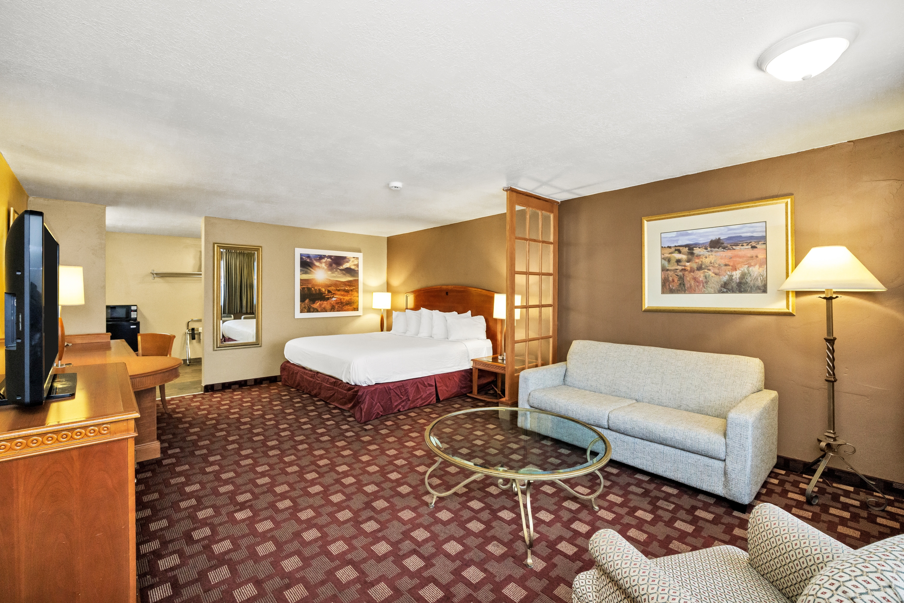 Days Inn & Suites by Wyndham Logan suite in Logan, Utah