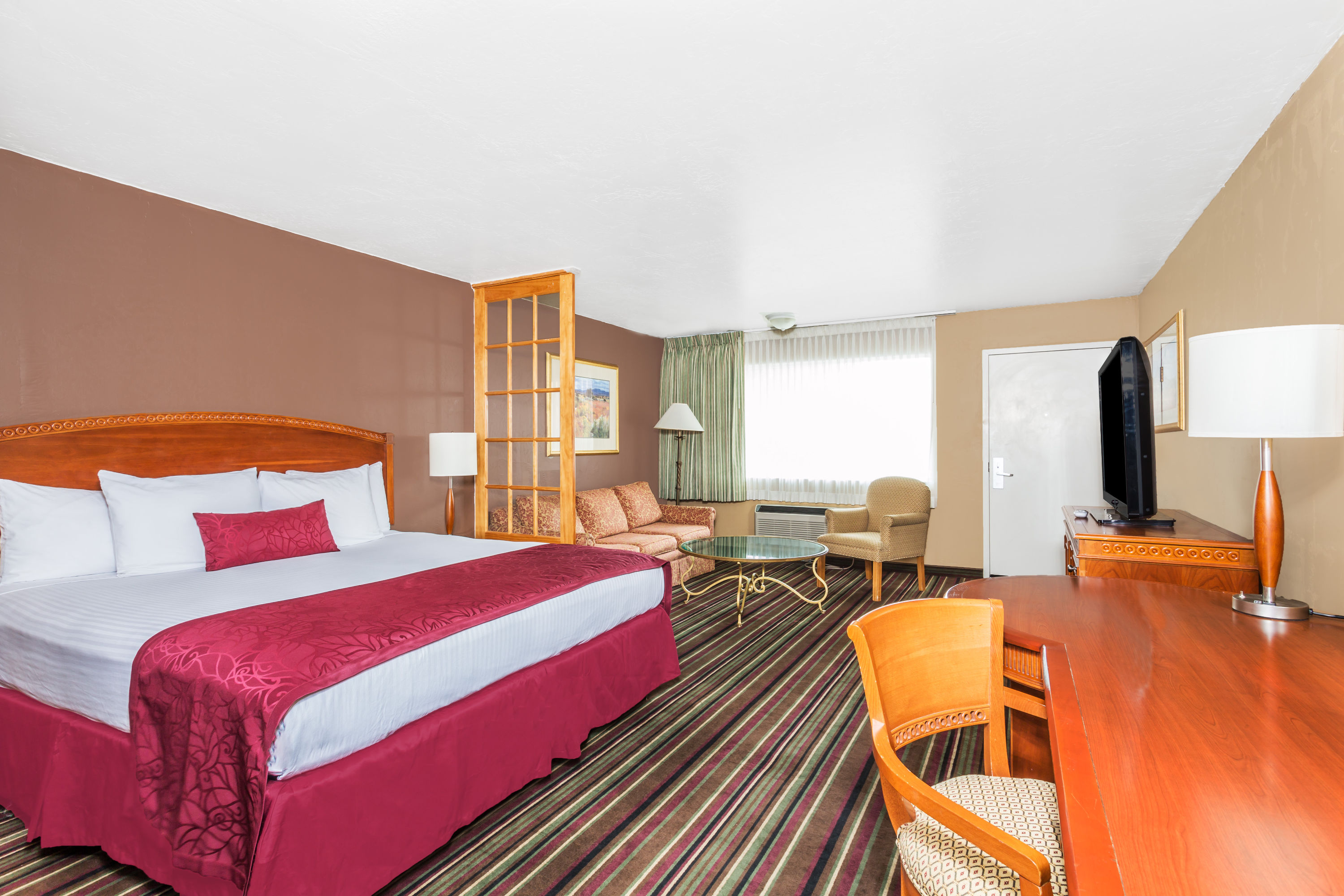 Days Inn & Suites by Wyndham Logan suite in Logan, Utah