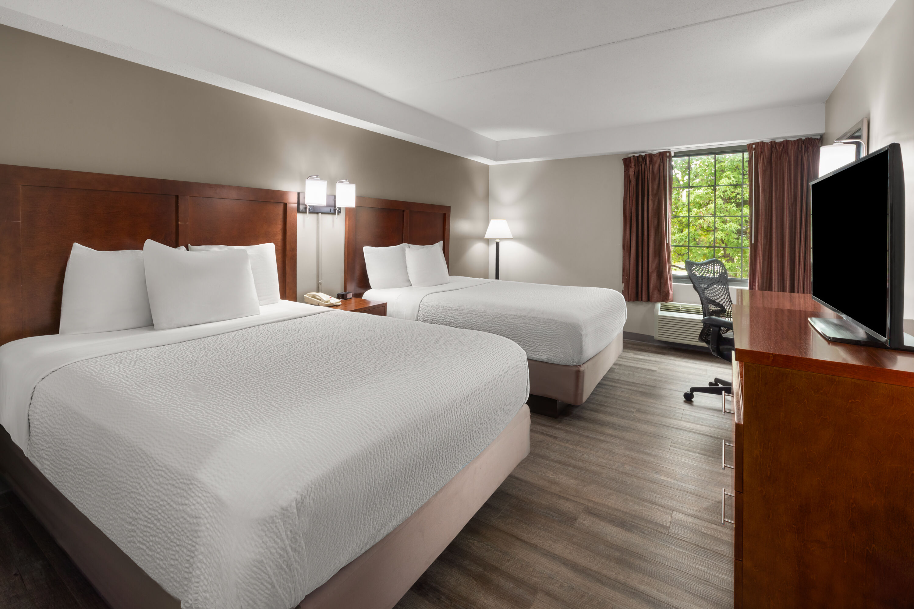 Guest room at the Days Inn by Wyndham Dumfries Quantico in Dumfries, Virginia