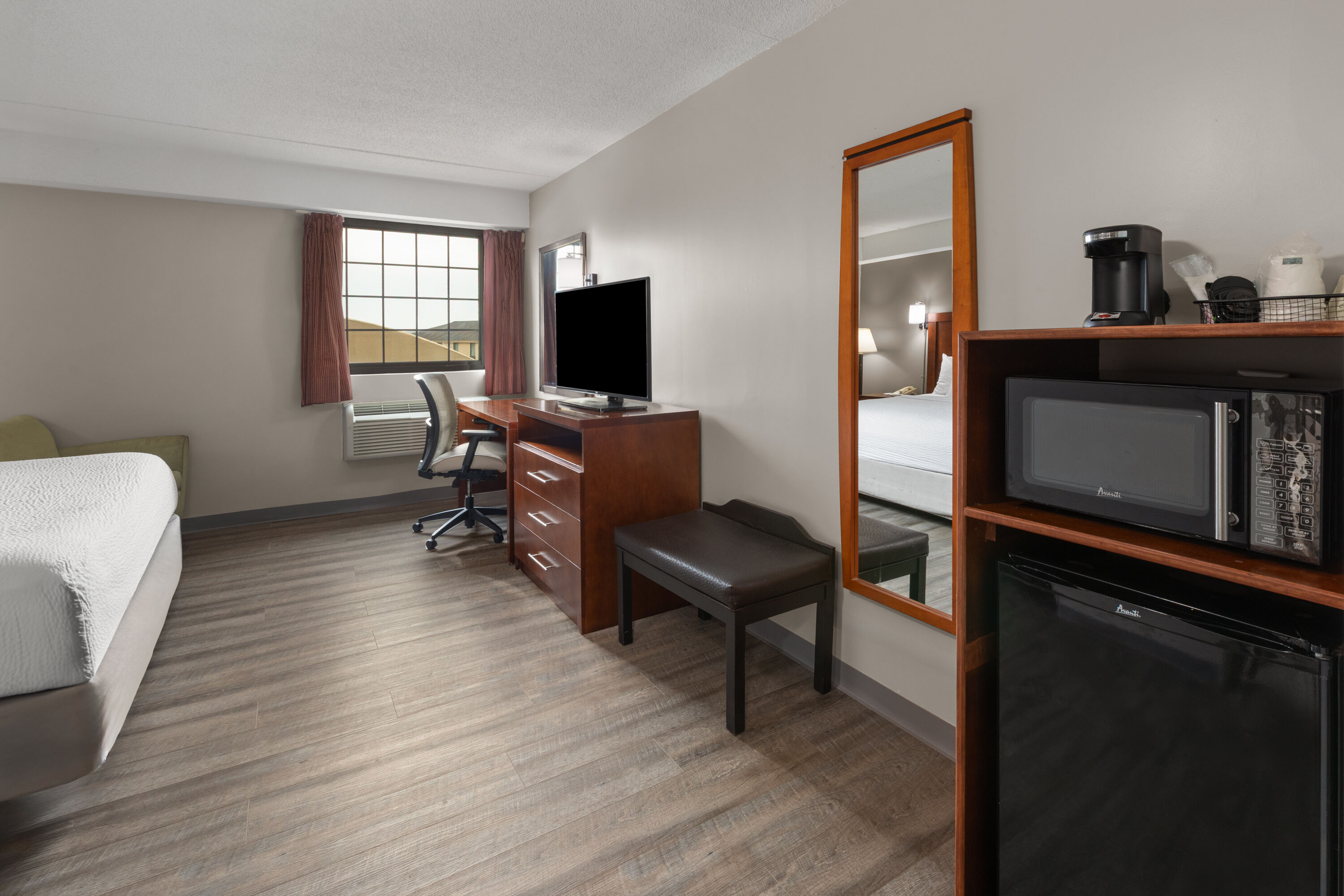 Guest room at the Days Inn by Wyndham Dumfries Quantico in Dumfries, Virginia