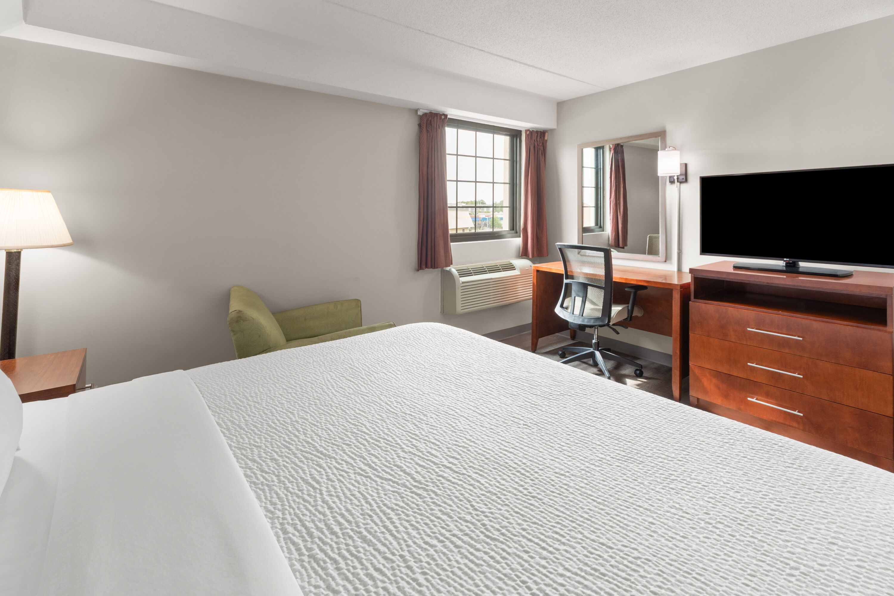 Guest room at the Days Inn by Wyndham Dumfries Quantico in Dumfries, Virginia