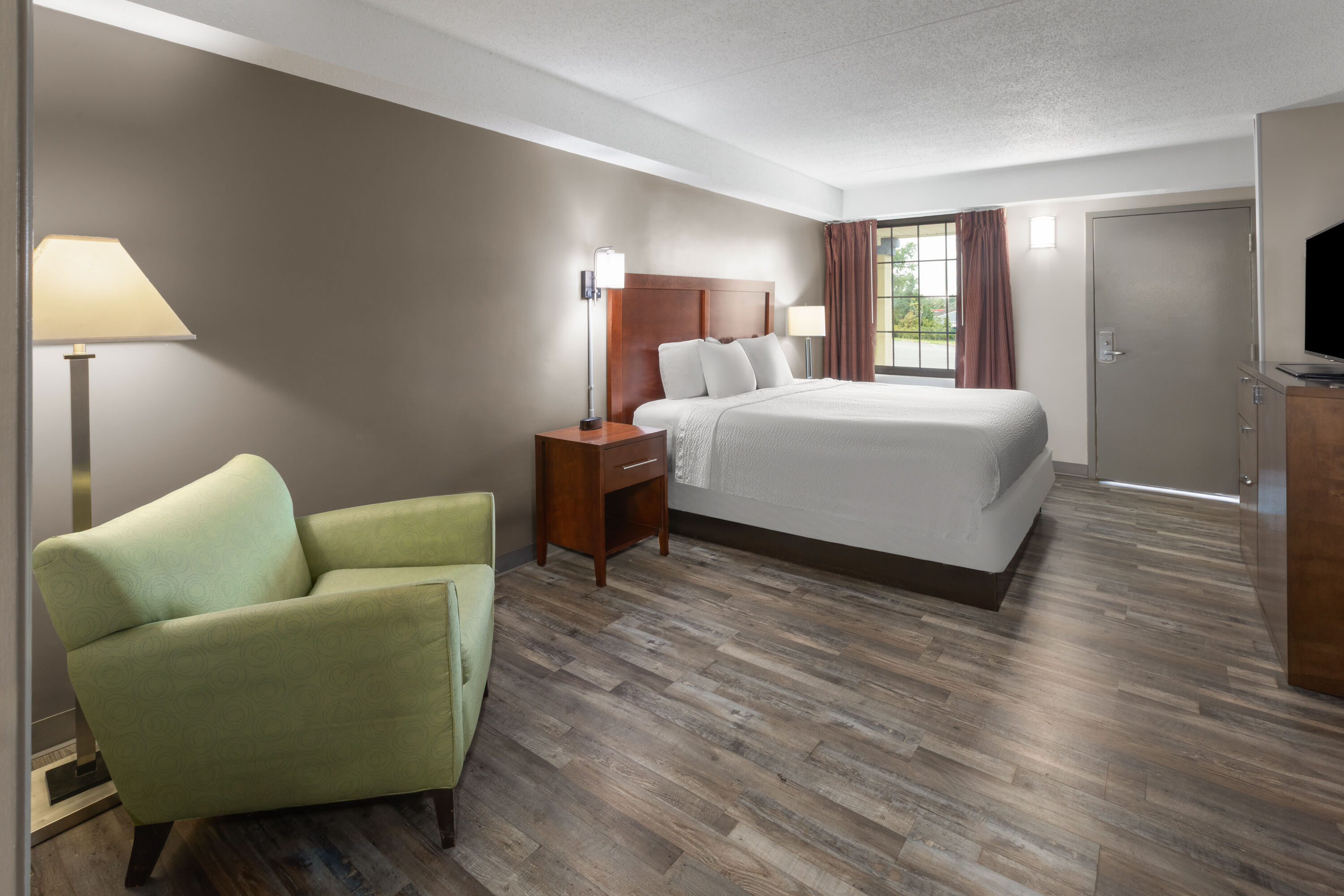 Guest room at the Days Inn by Wyndham Dumfries Quantico in Dumfries, Virginia