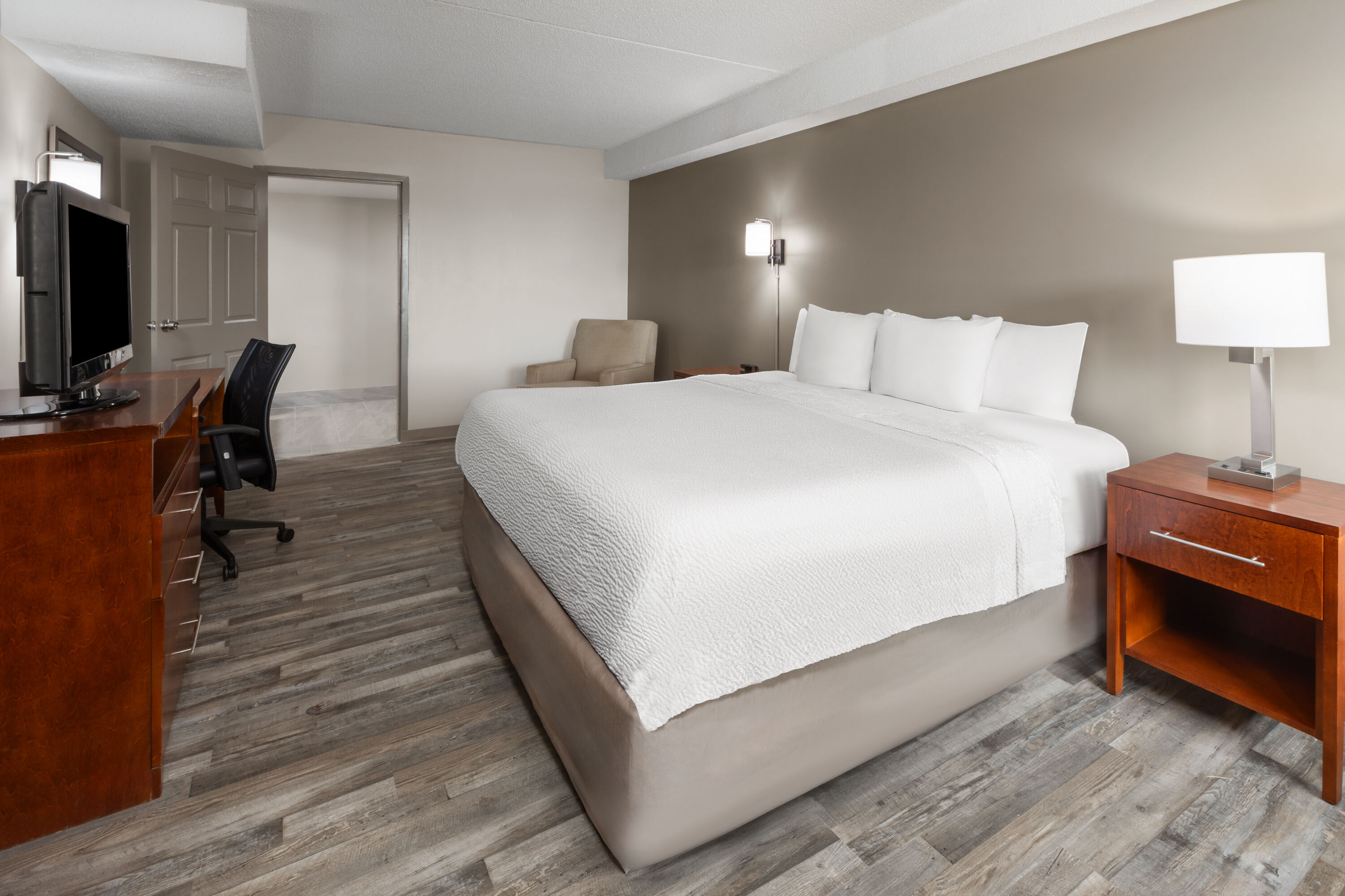 Guest room at the Days Inn by Wyndham Dumfries Quantico in Dumfries, Virginia