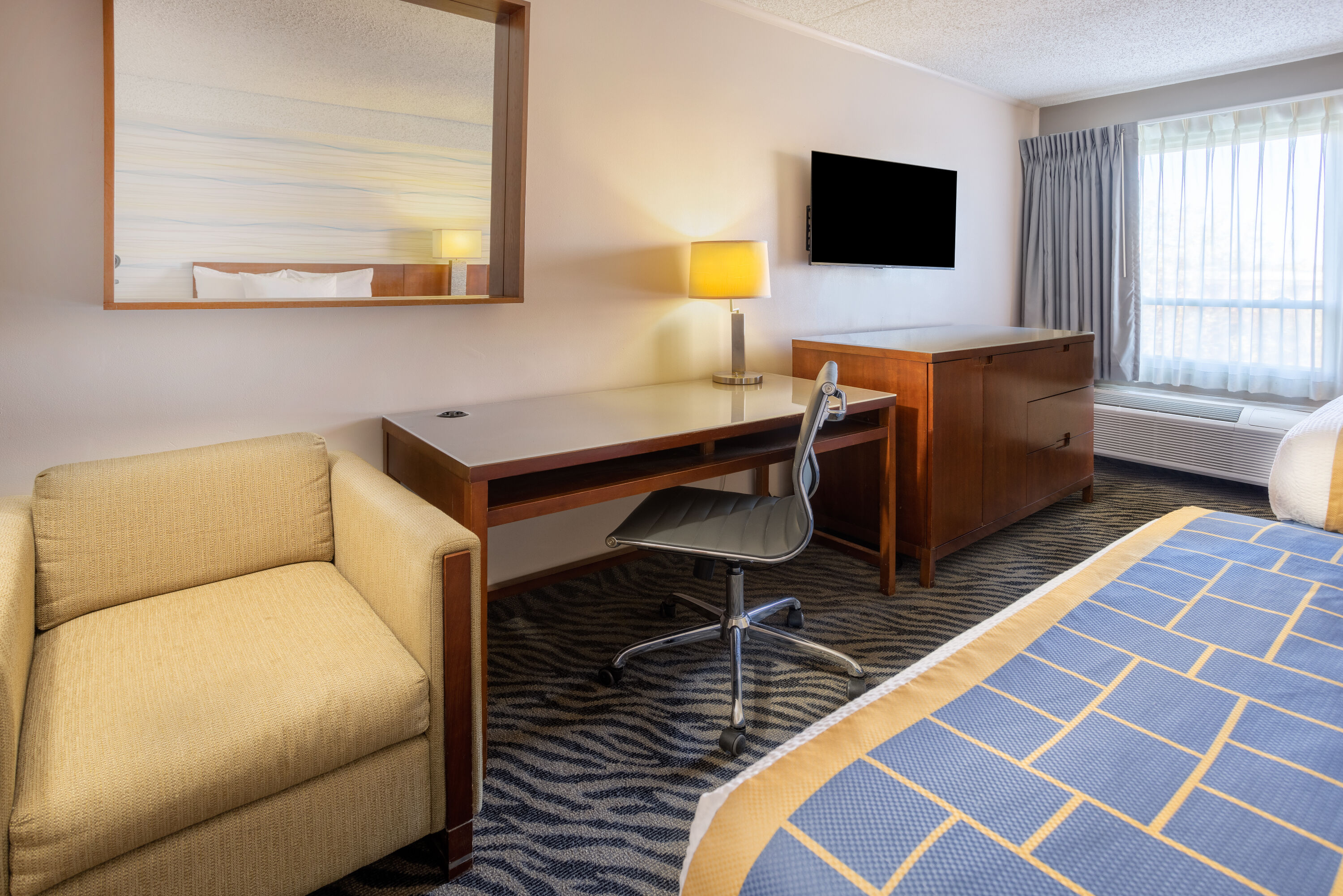 Guest room at the Days Inn by Wyndham Manassas Battlefield in Manassas, Virginia