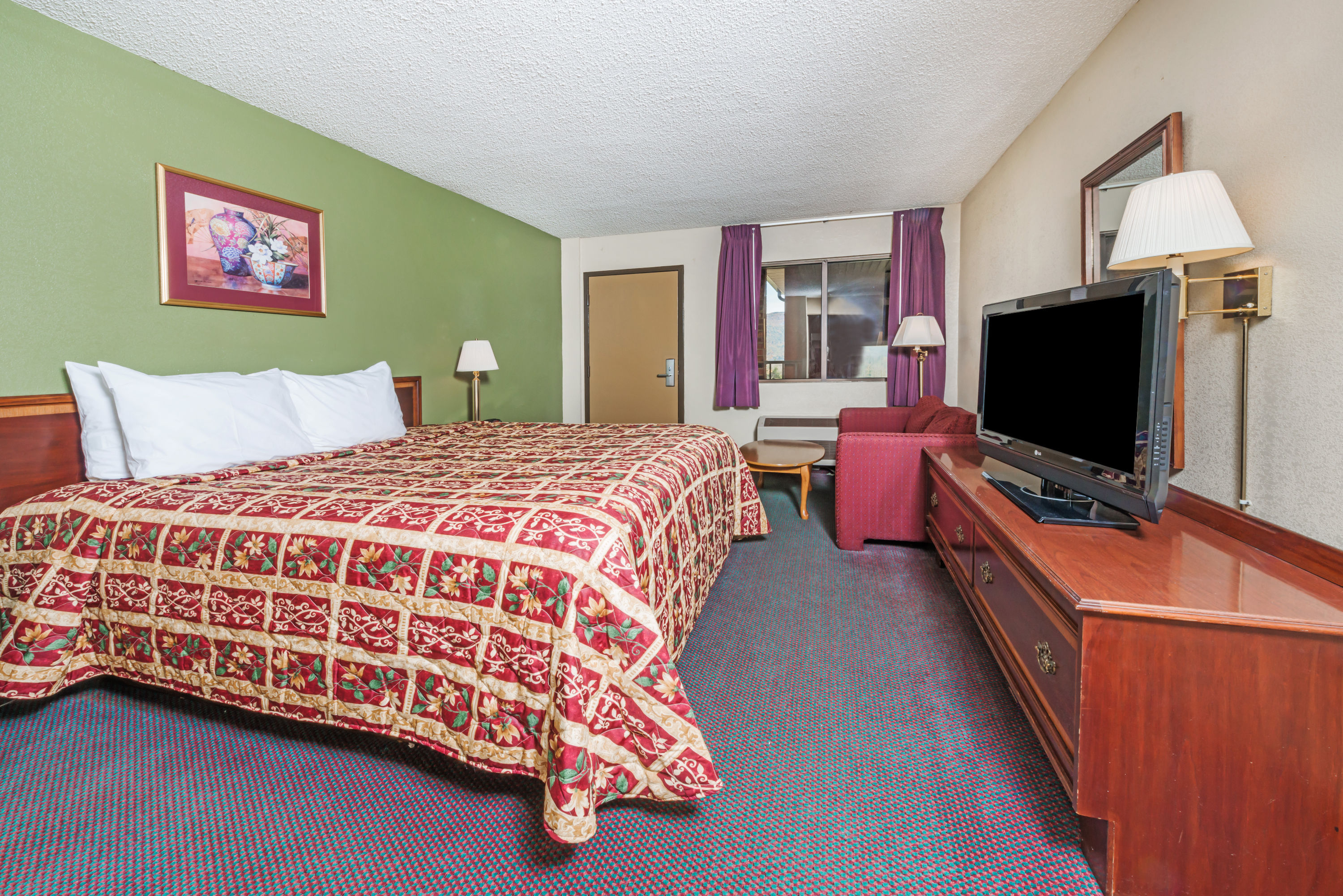 Guest room at the Days Inn by Wyndham New Market/I-81 in New Market, Virginia