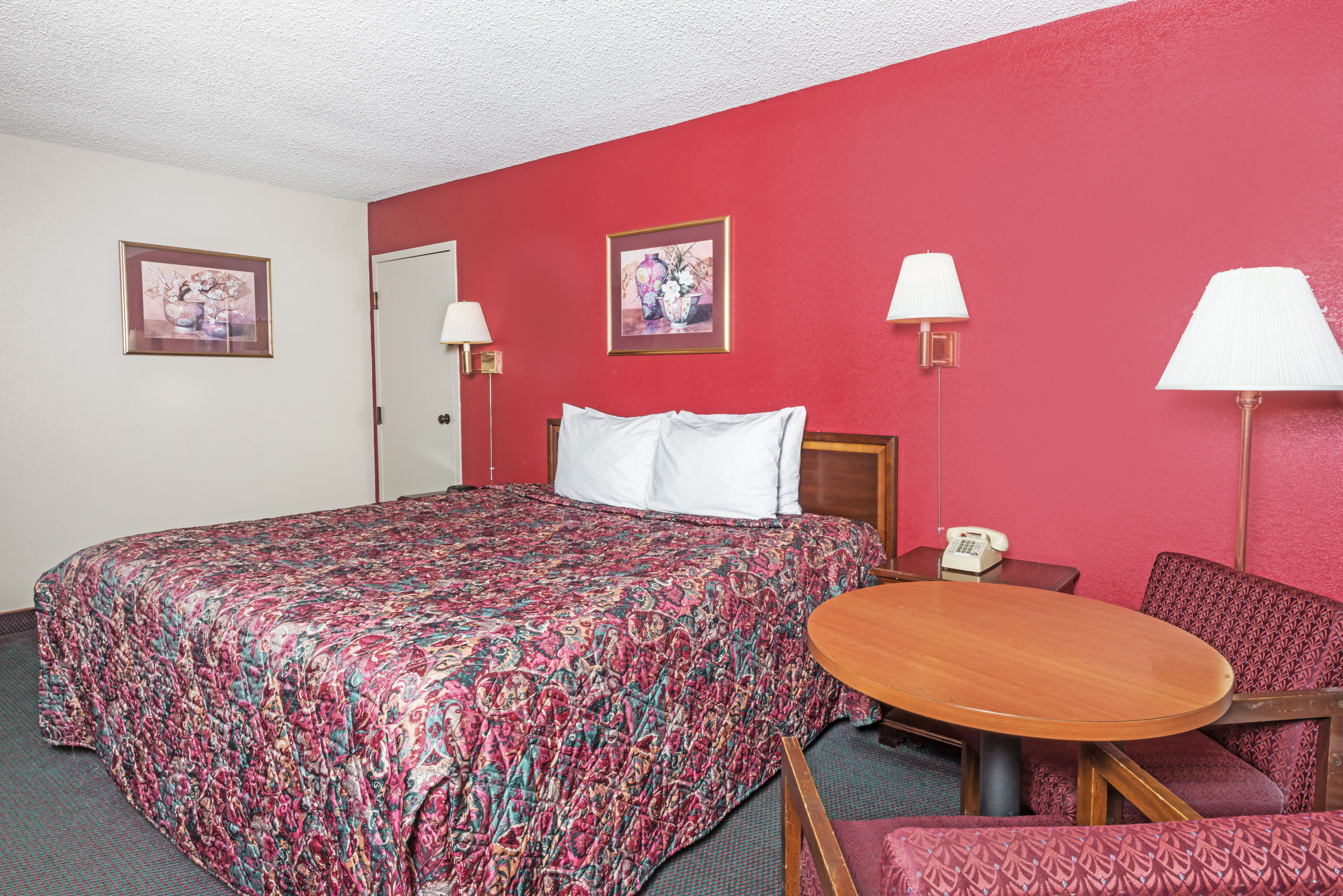Guest room at the Days Inn by Wyndham New Market/I-81 in New Market, Virginia